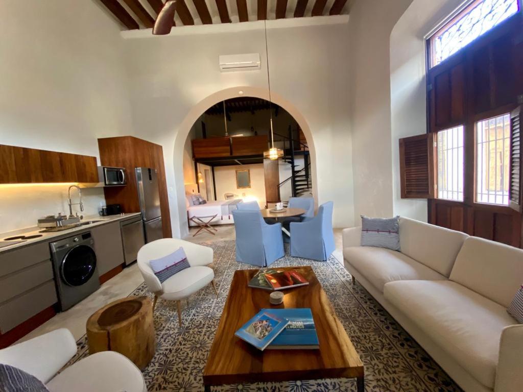 Deluxe Family Suite - Photo 6