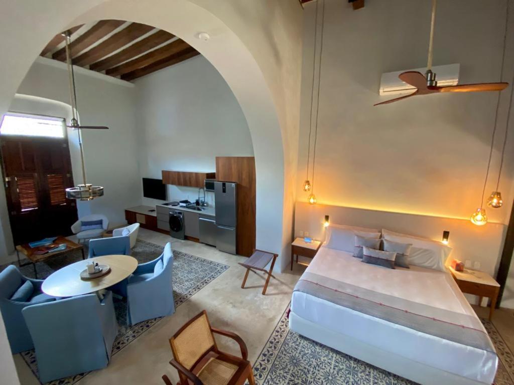 Deluxe Family Suite - Photo 2