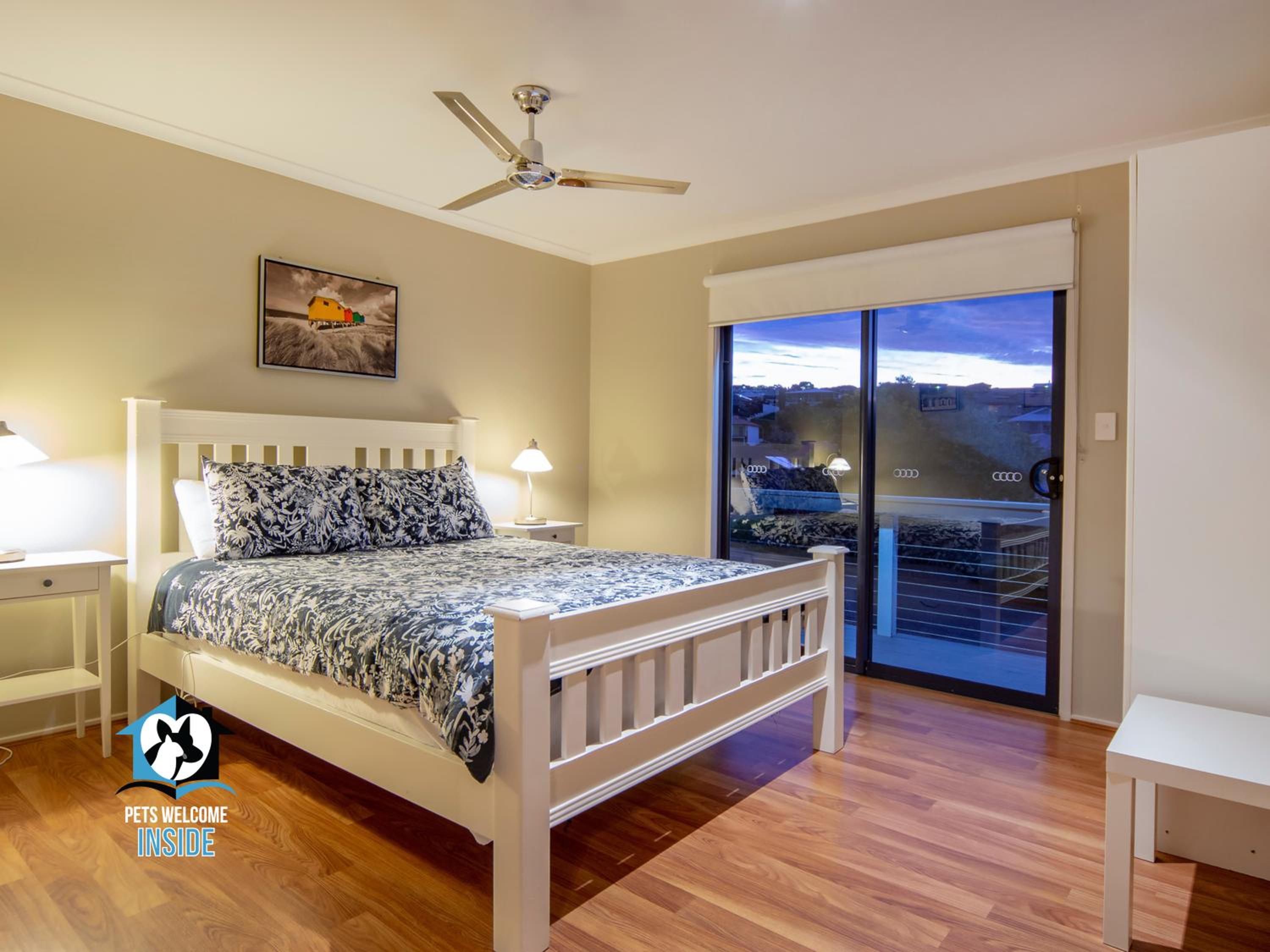 Three-Bedroom House photo 1