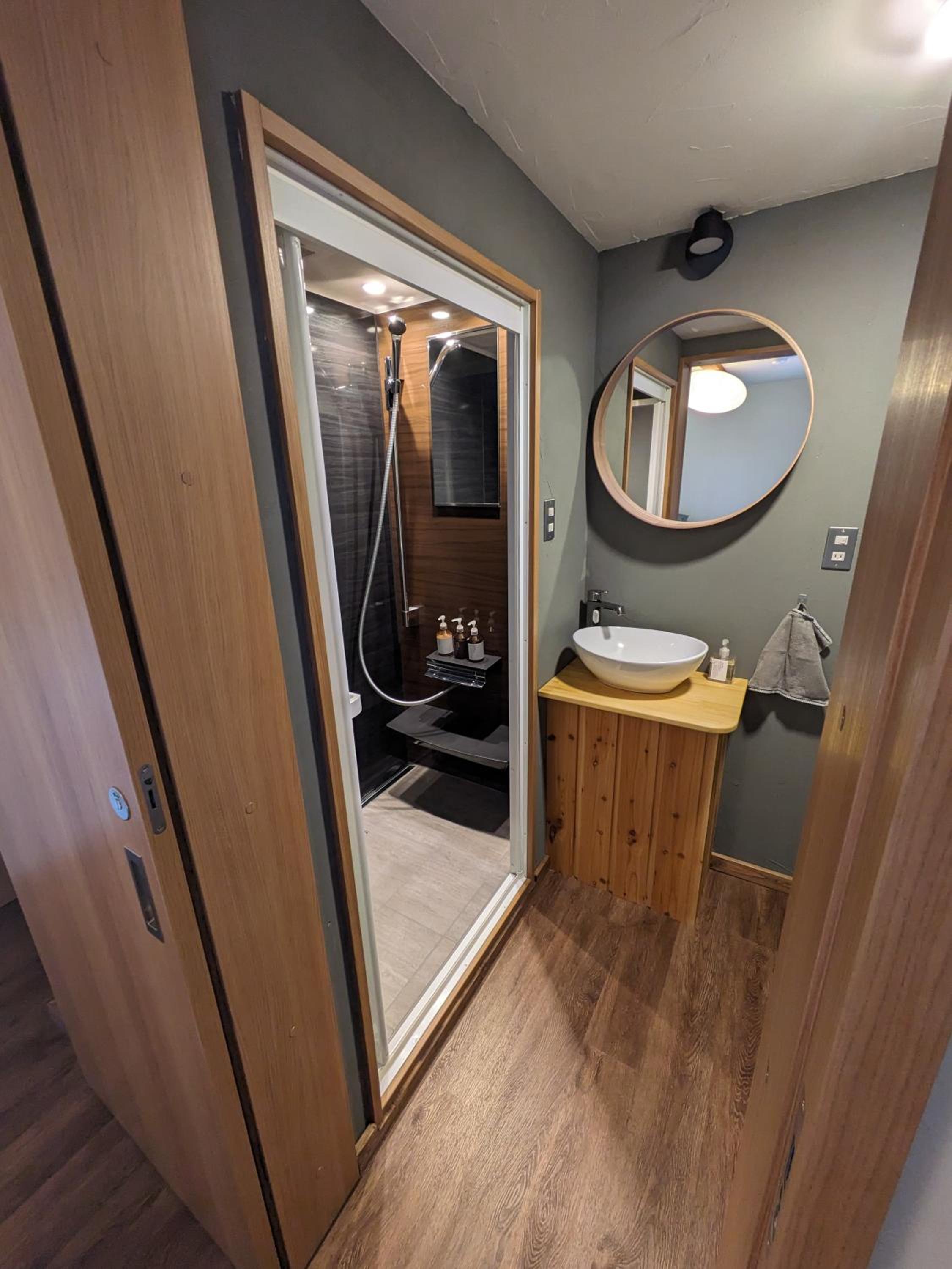 Double or Twin Room with Bathroom - Photo 3