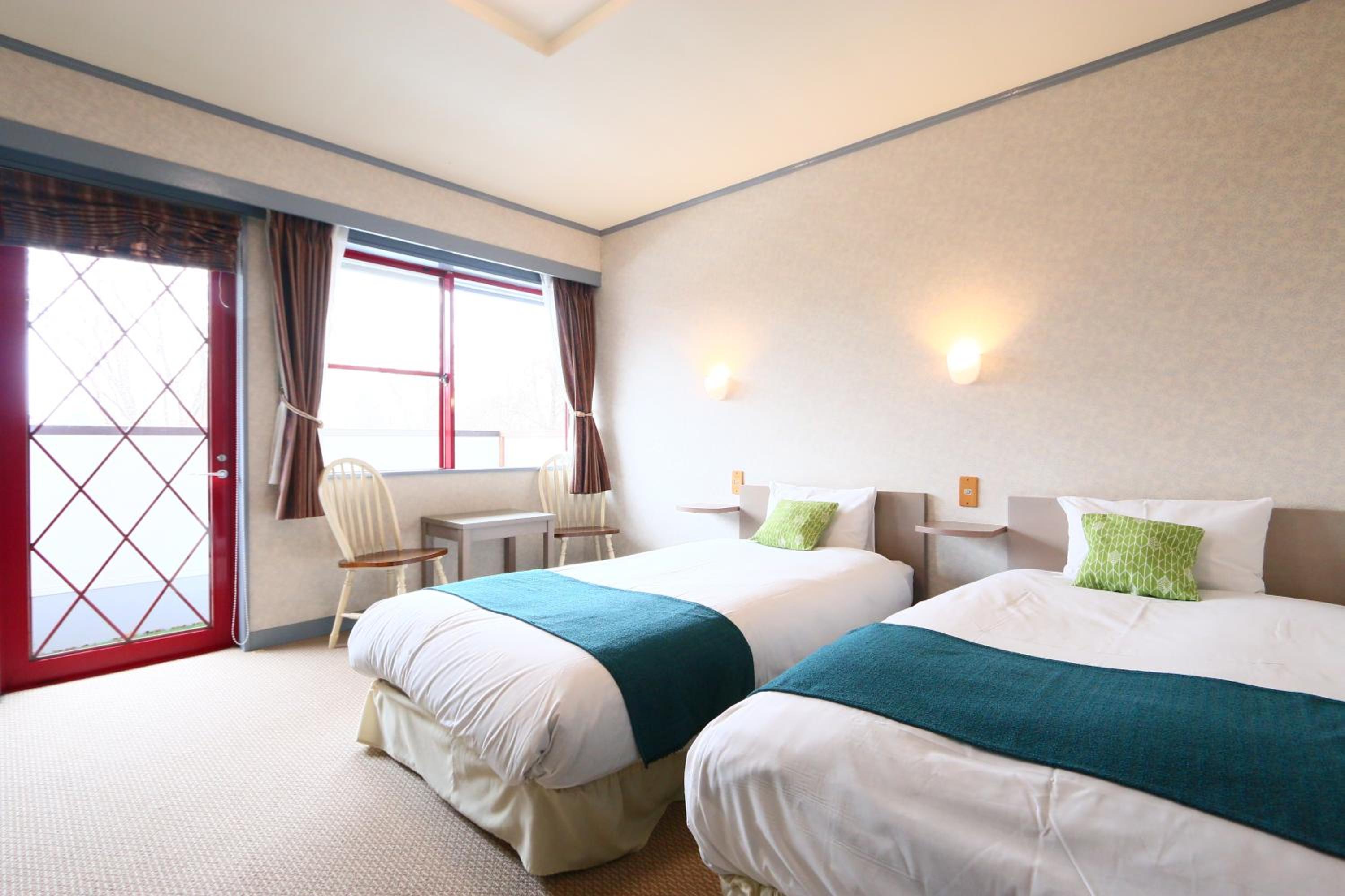 Twin Room with Private Bathroom
