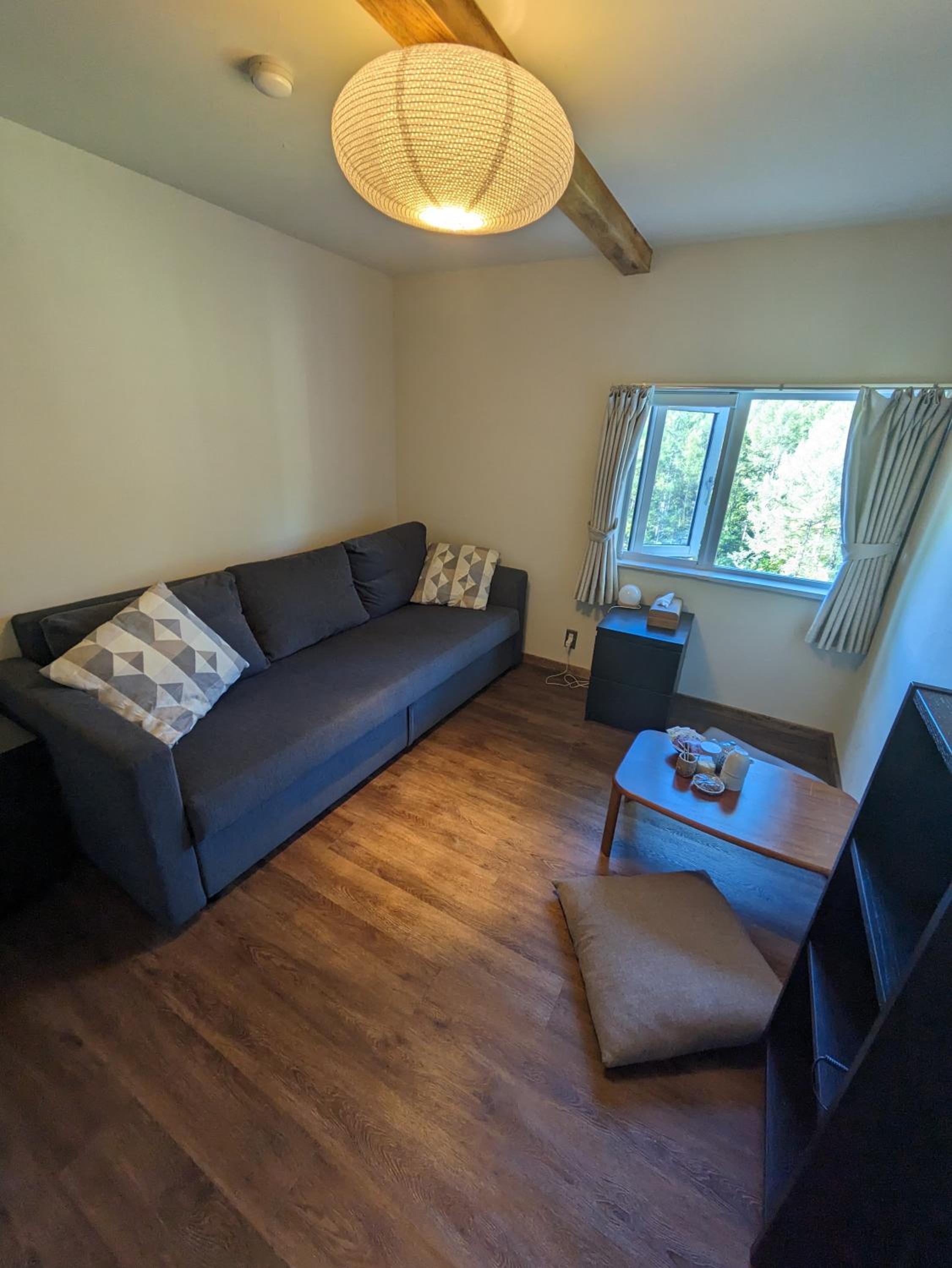 Quadruple Room with Private Bathroom - Photo 5