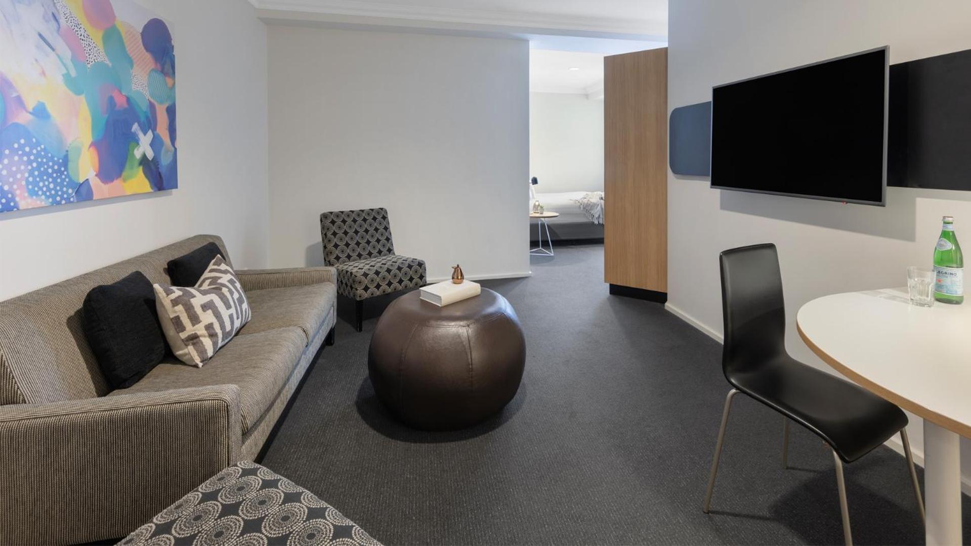 Executive Studio - Photo 6