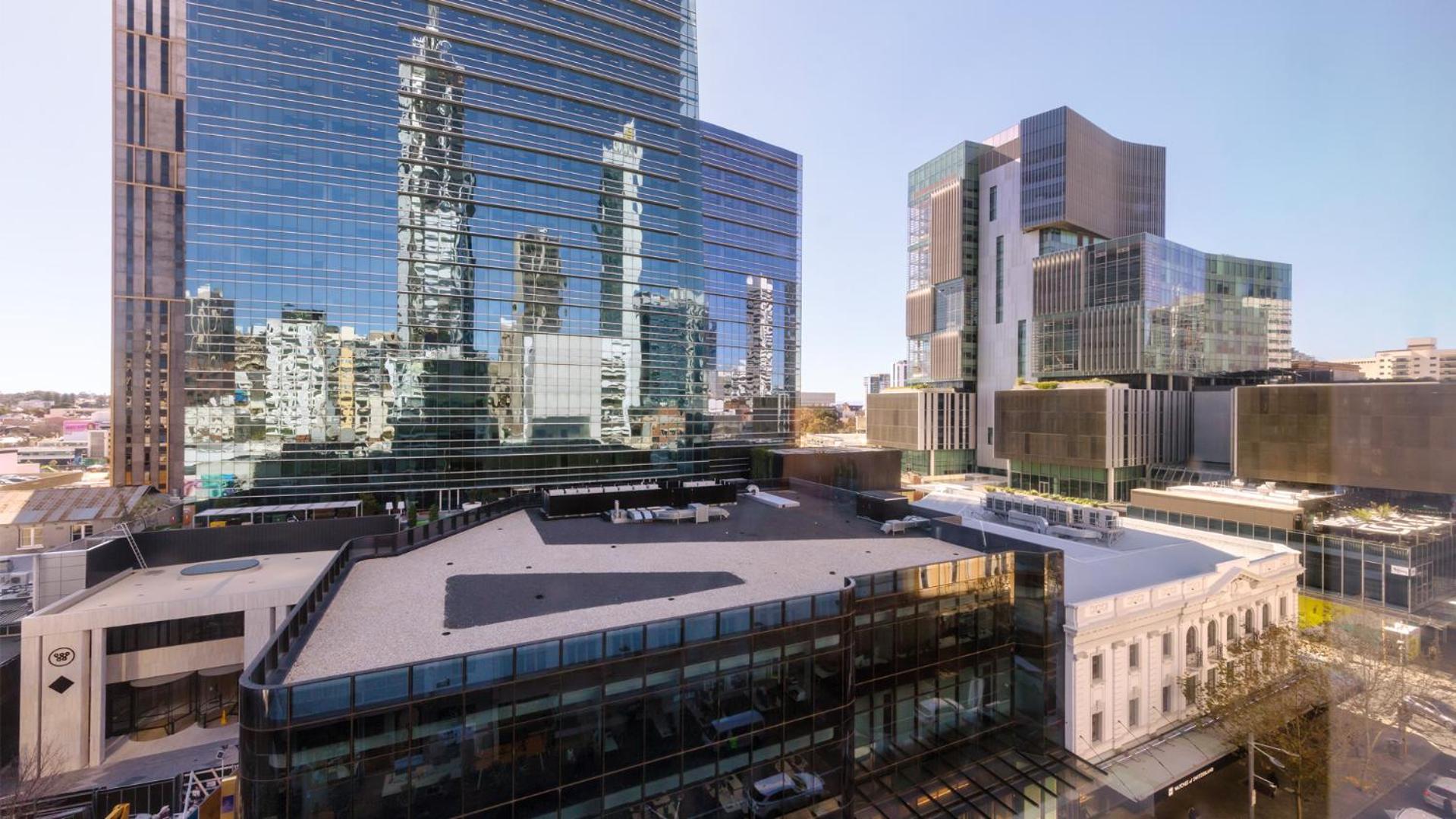 Executive Studio City View - Photo 4