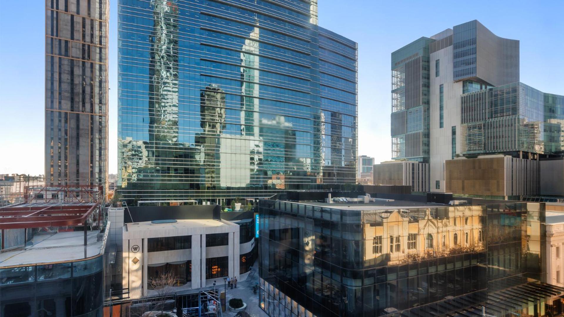Executive Studio City View - Photo 5