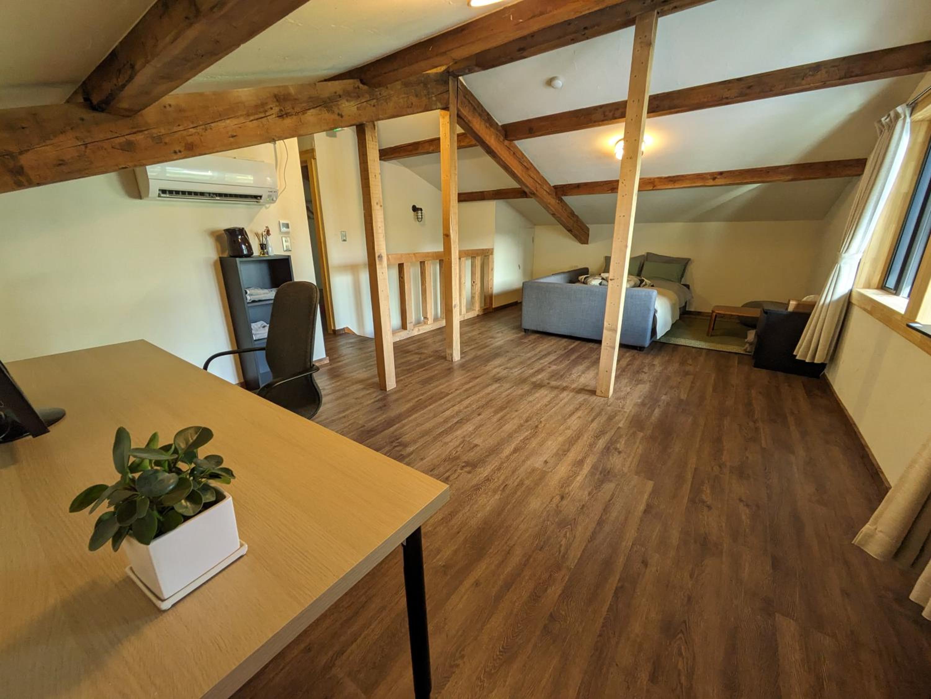 Suite with Mountain View - Photo 9