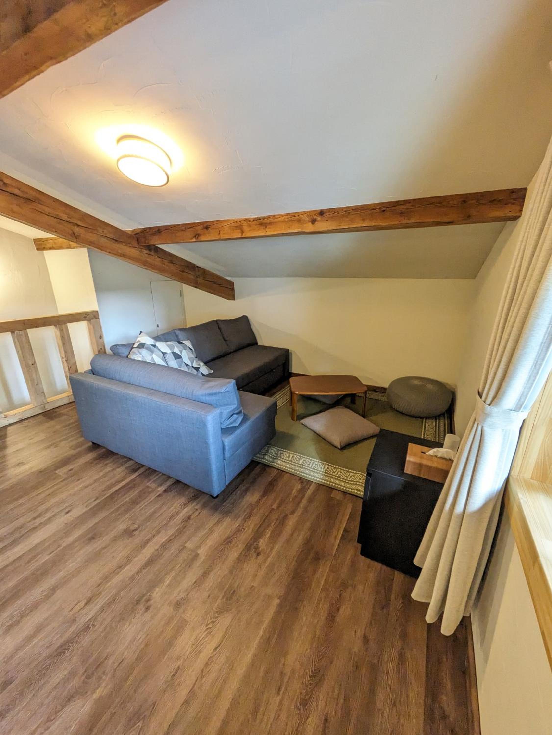 Suite with Mountain View - Photo 10