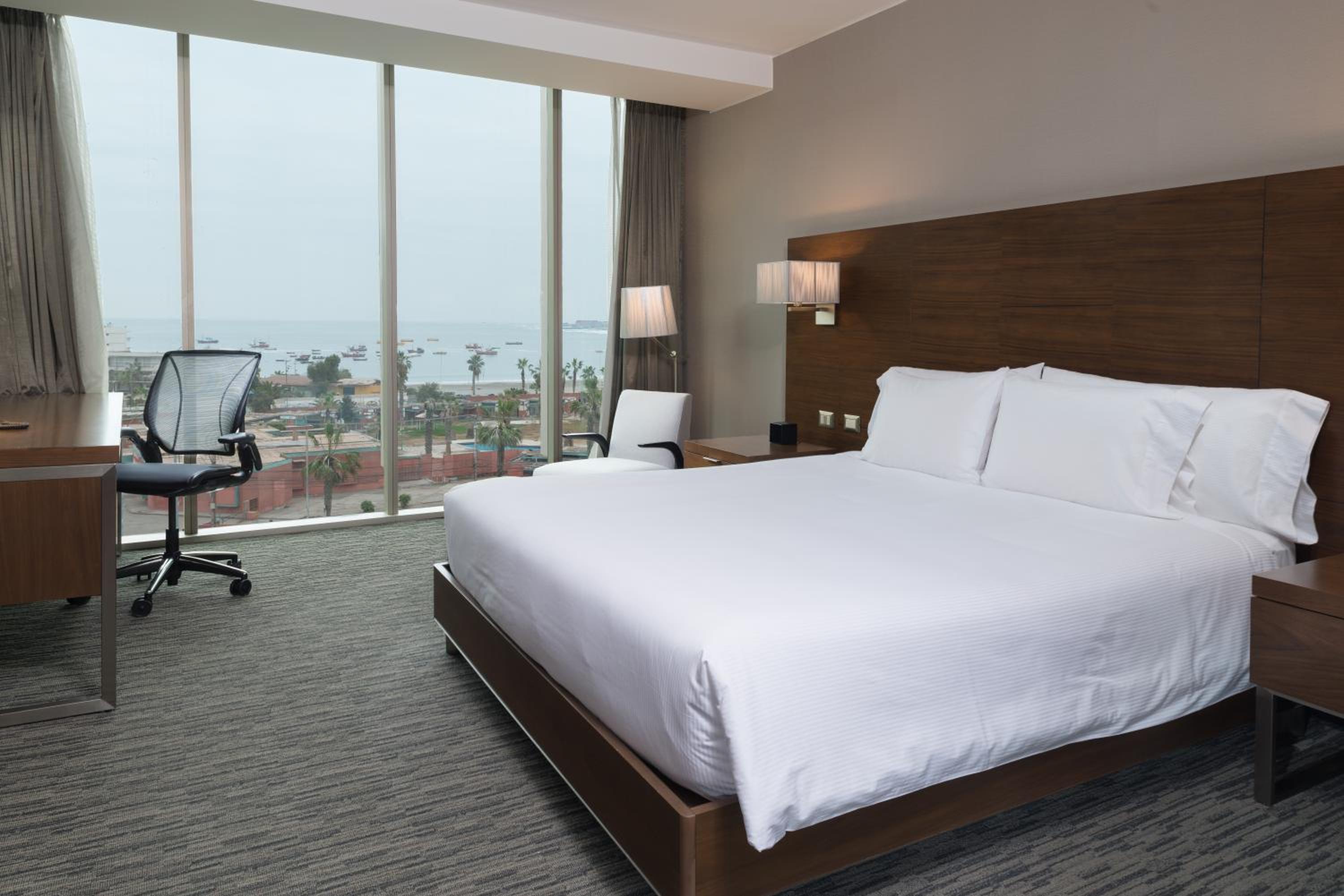 King Room with Ocean View photo 2