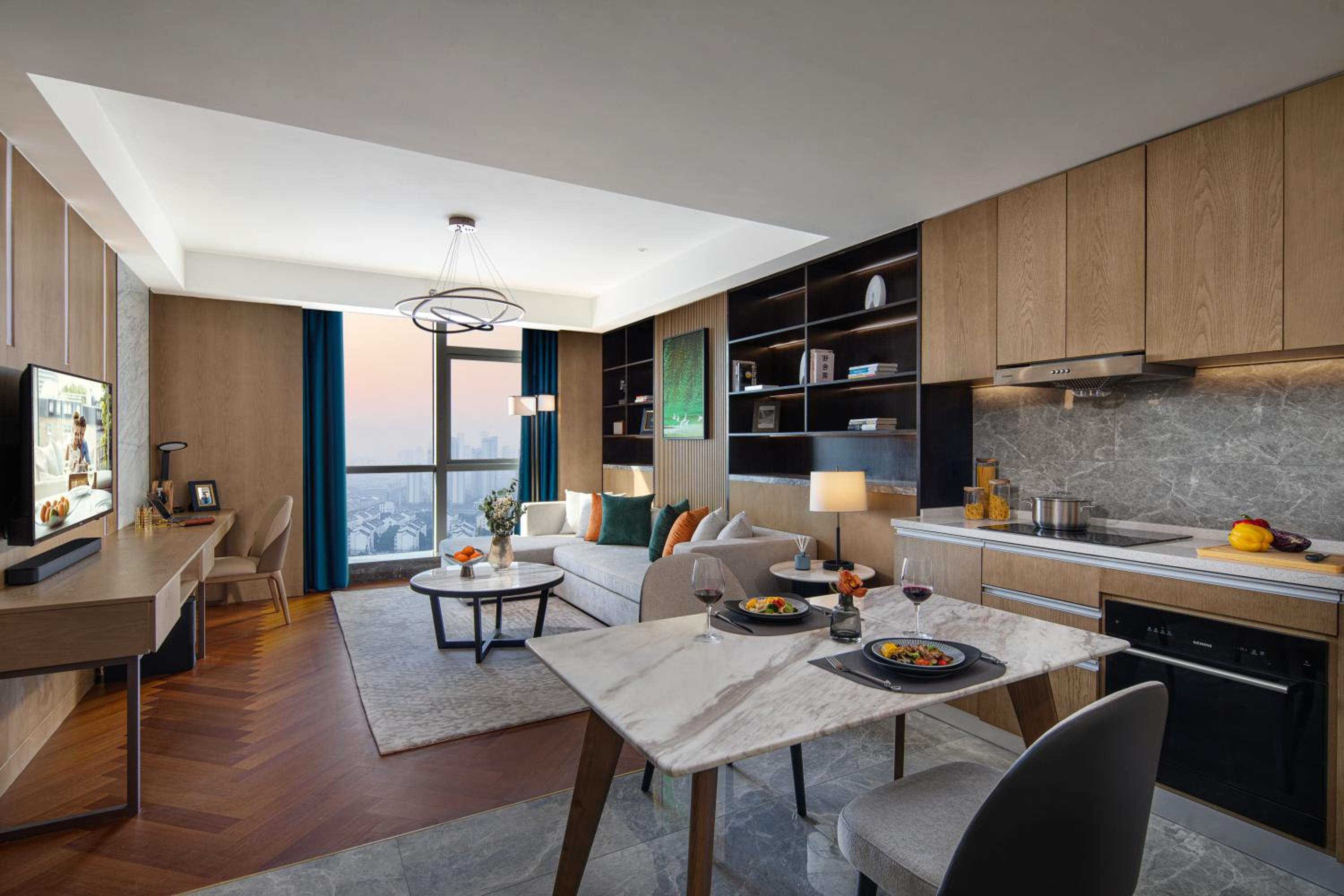 One-Bedroom Deluxe Twin - Photo 1