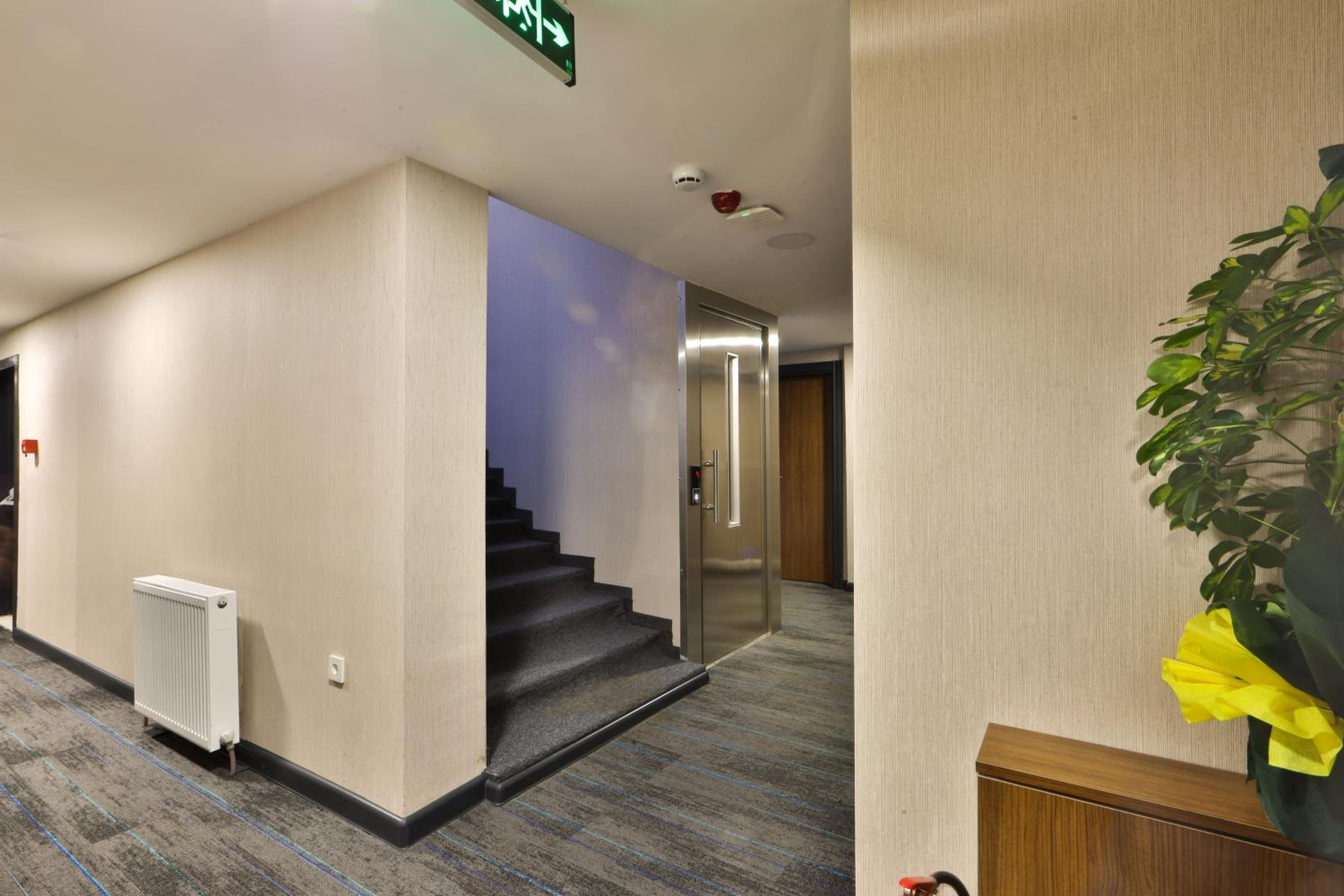 Junior Suite with Garden View photo 2