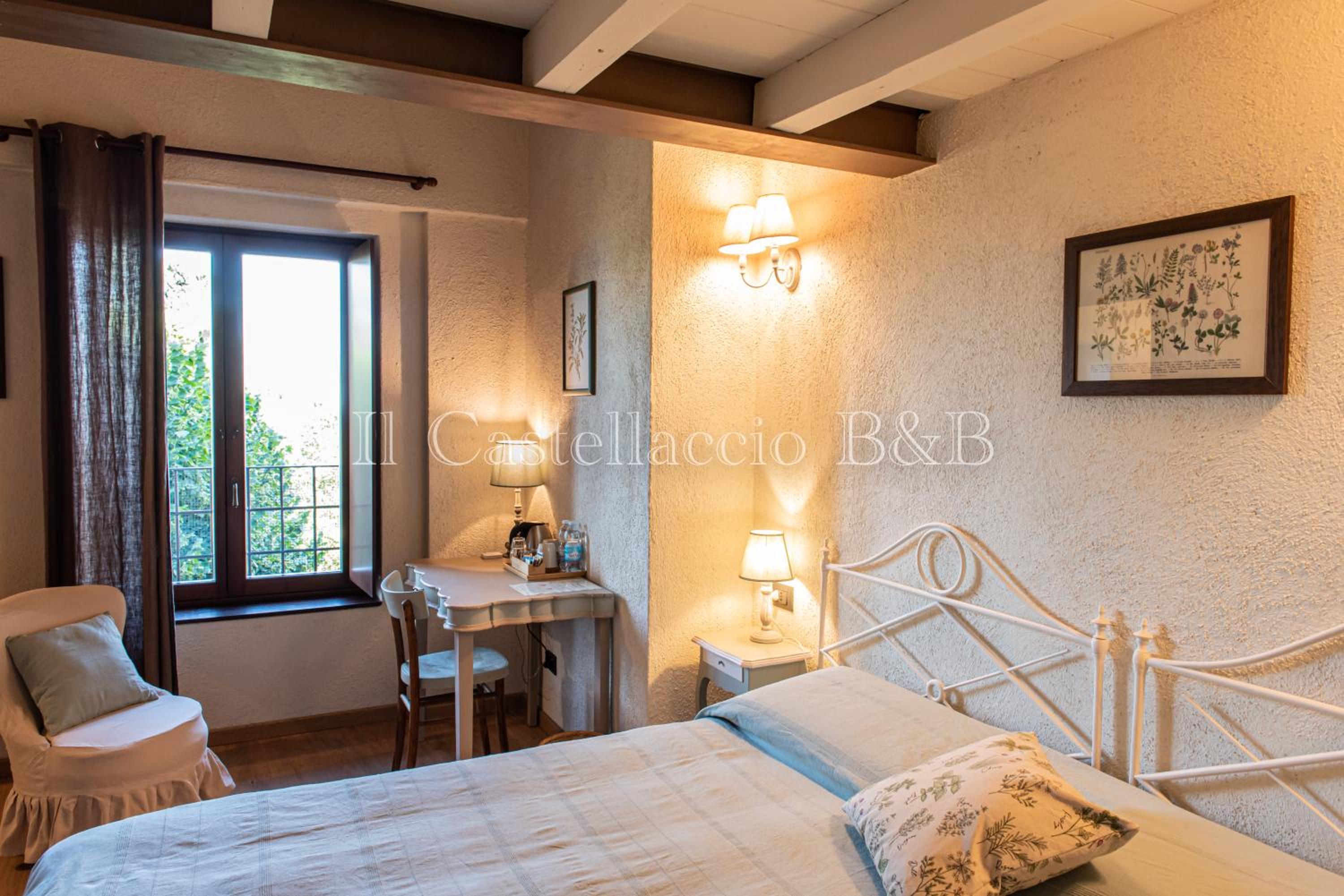 Double or Twin Room with Private Bathroom photo 2
