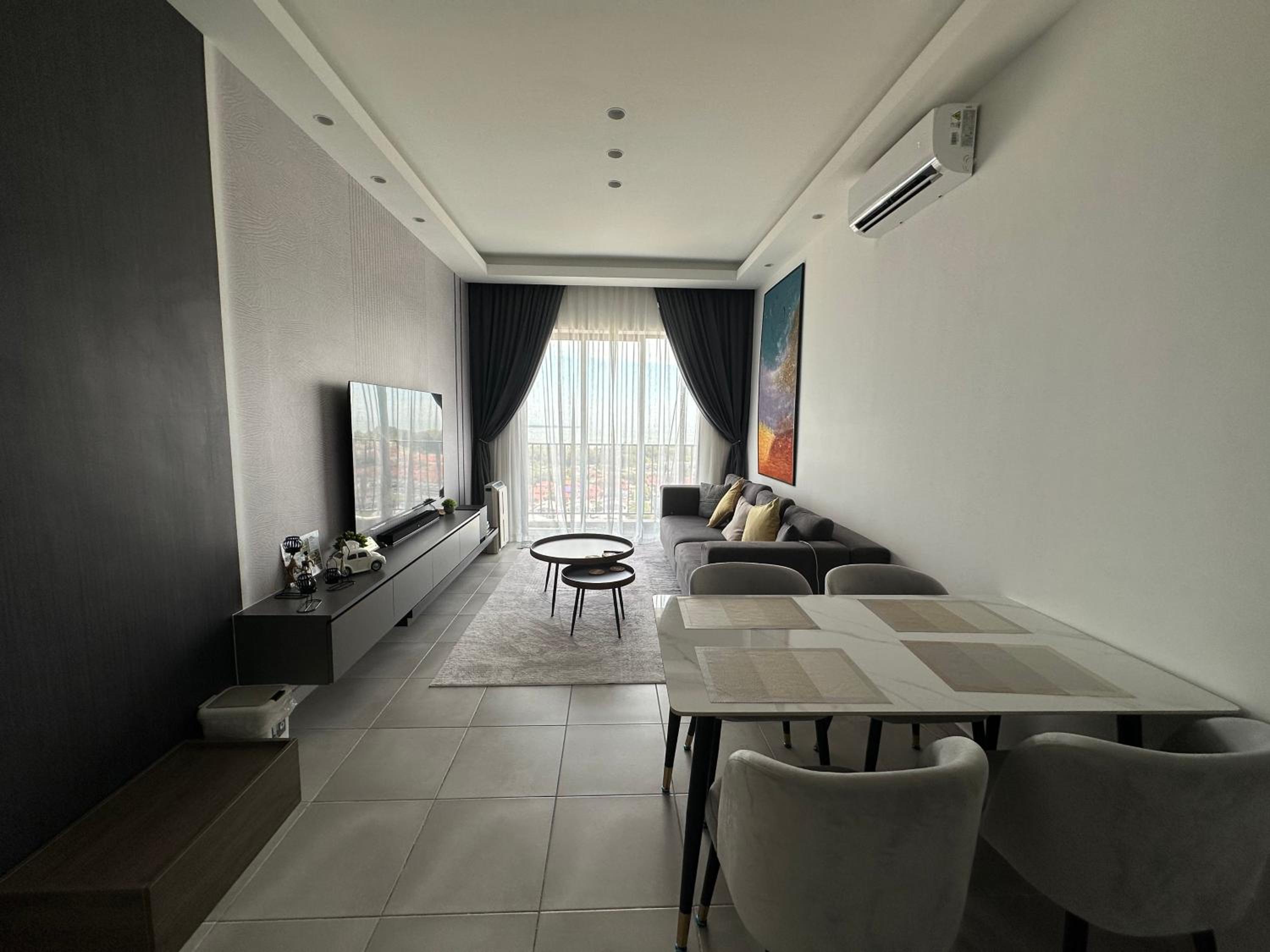 Three-Bedroom Suite photo 3