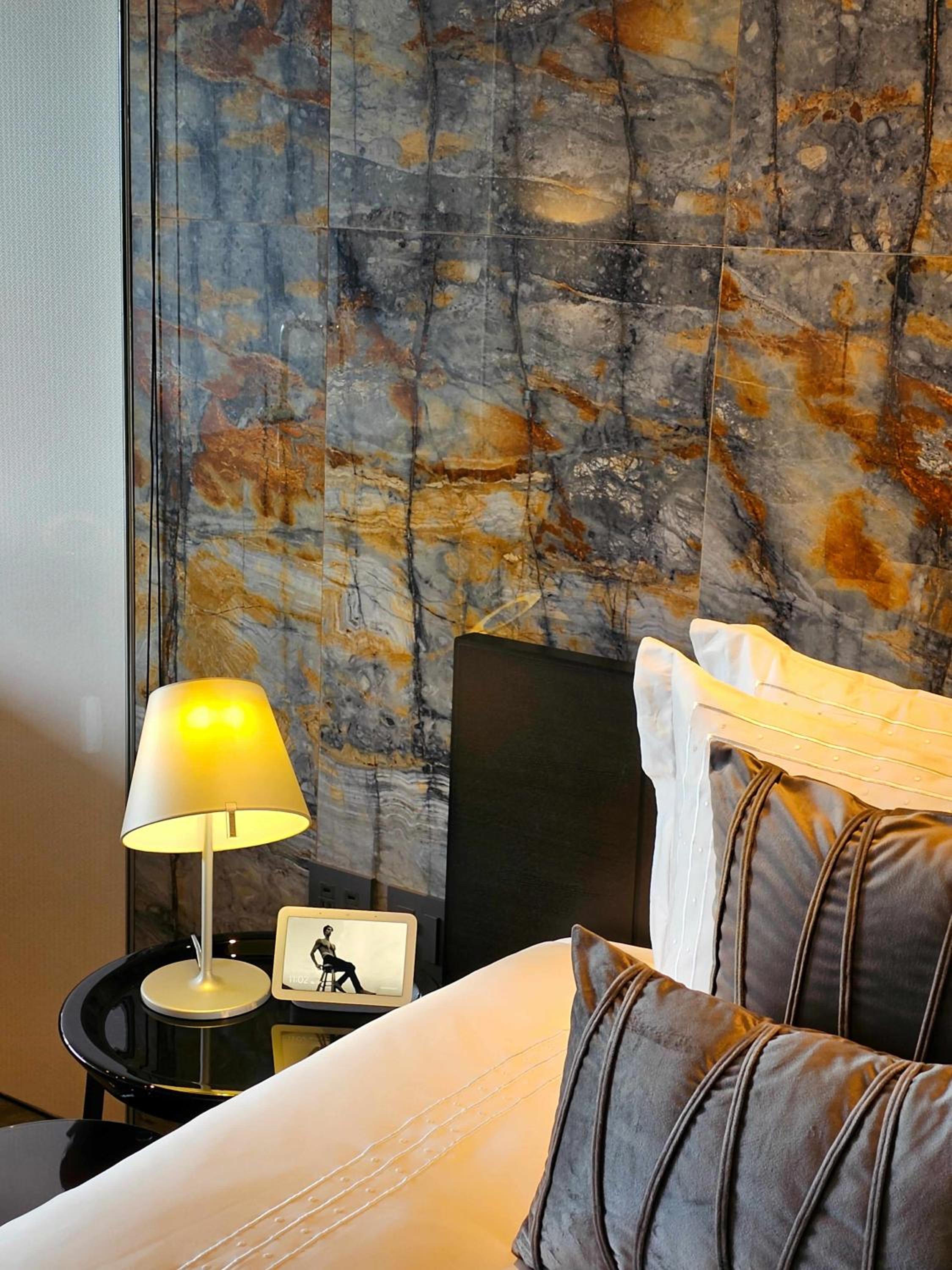 Suite with River View - Photo 9