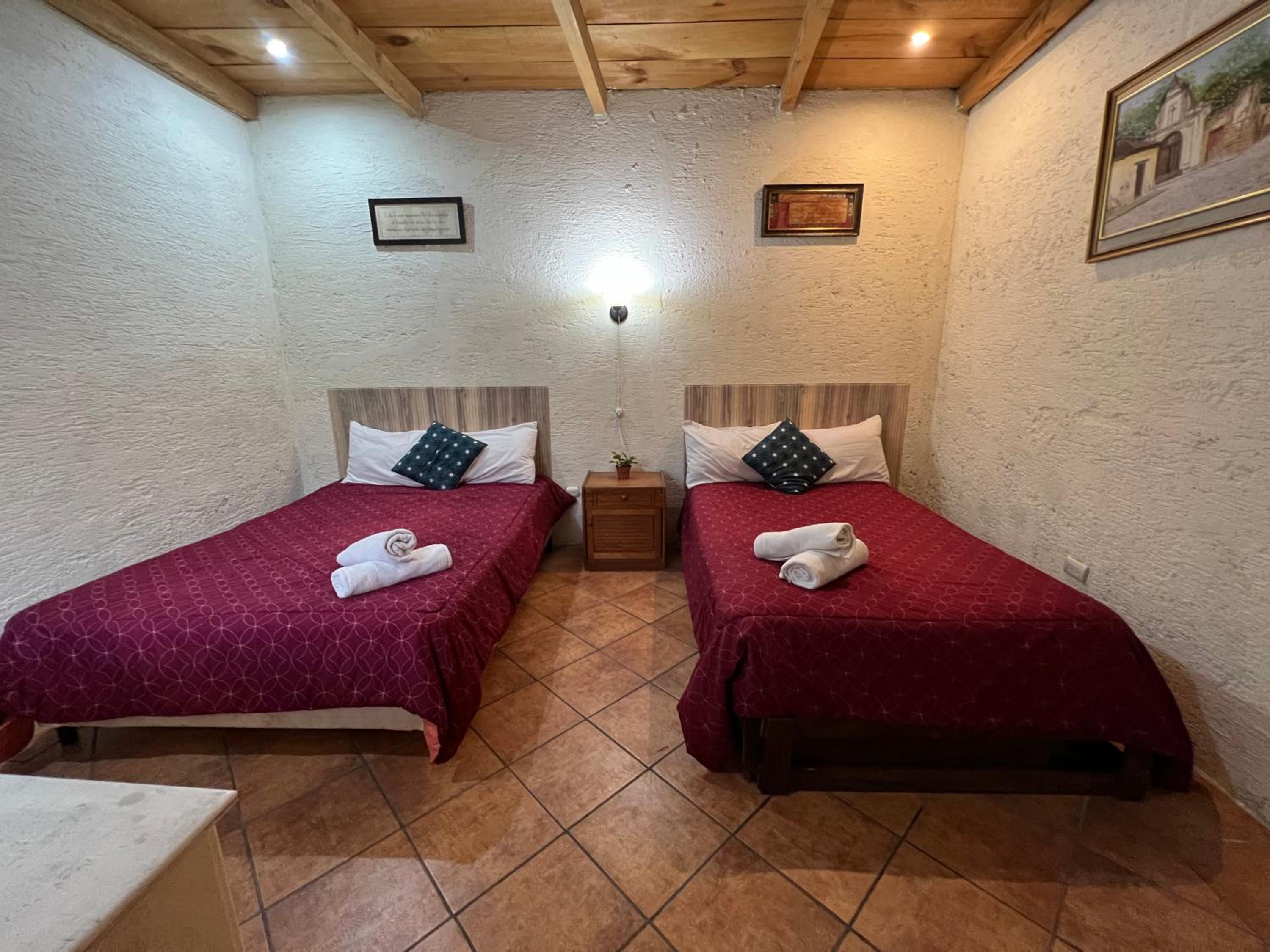 Quadruple Room with Private Bathroom photo 2