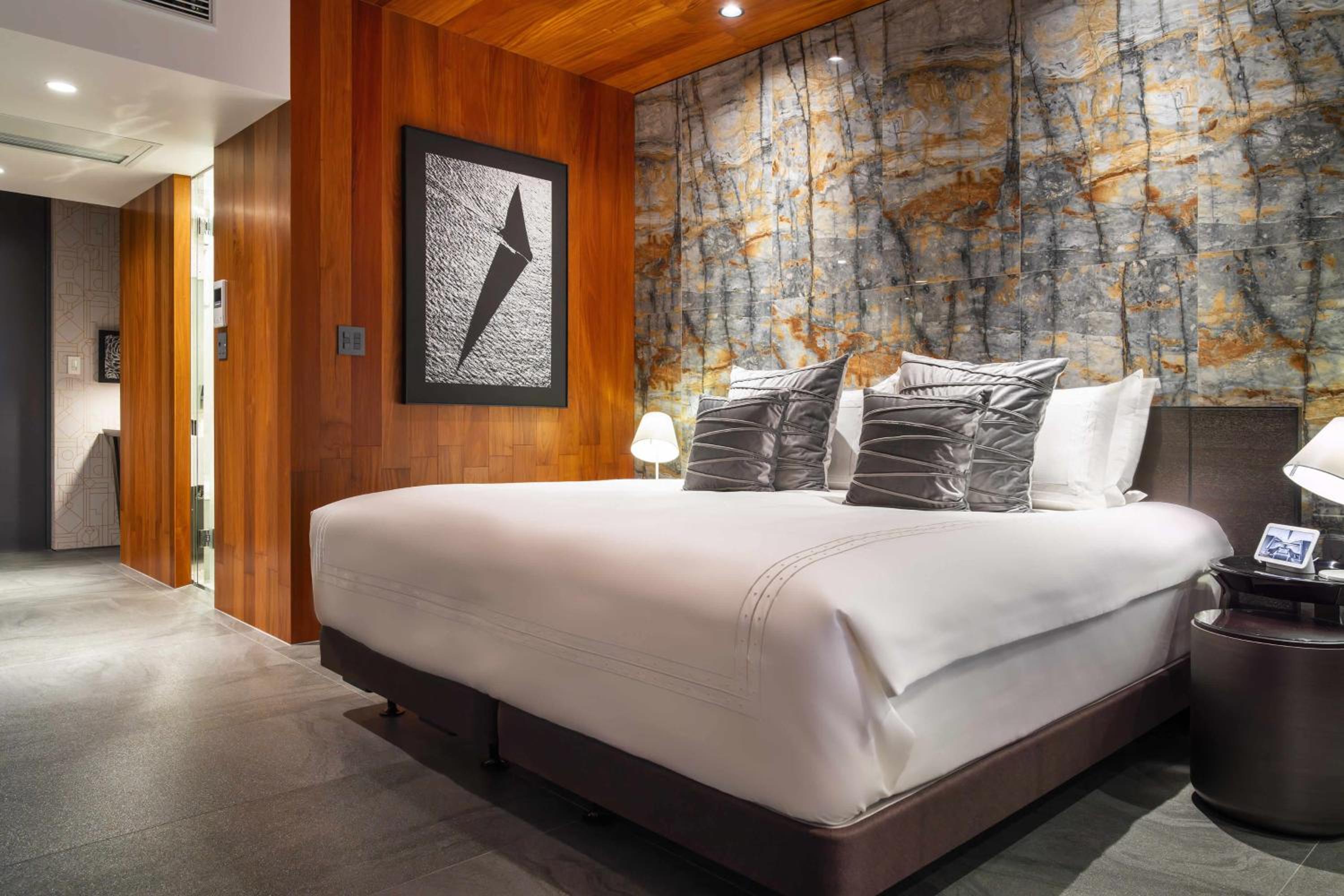 Suite with Garden View - Photo 4