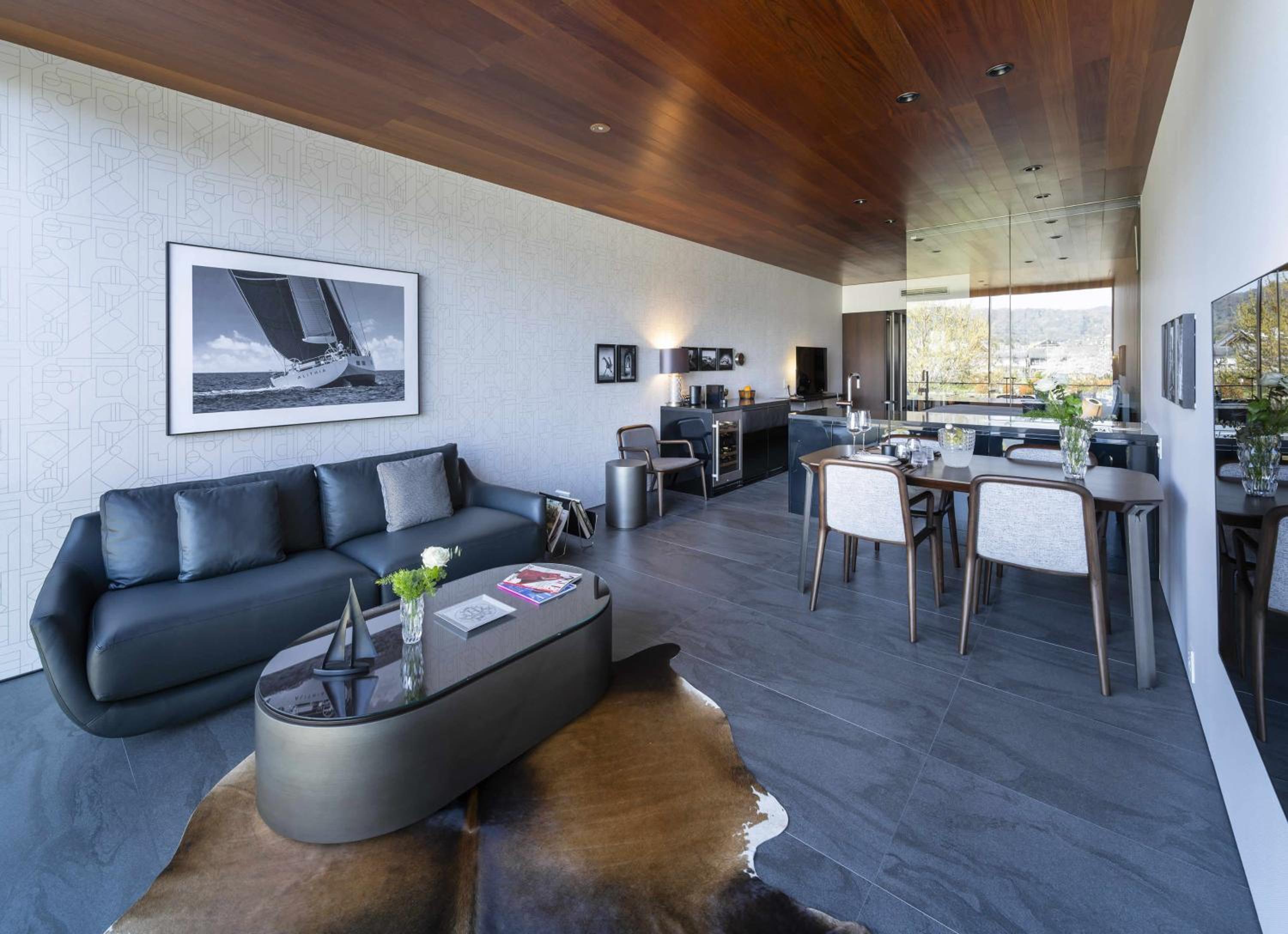 Suite with River View - Photo 6
