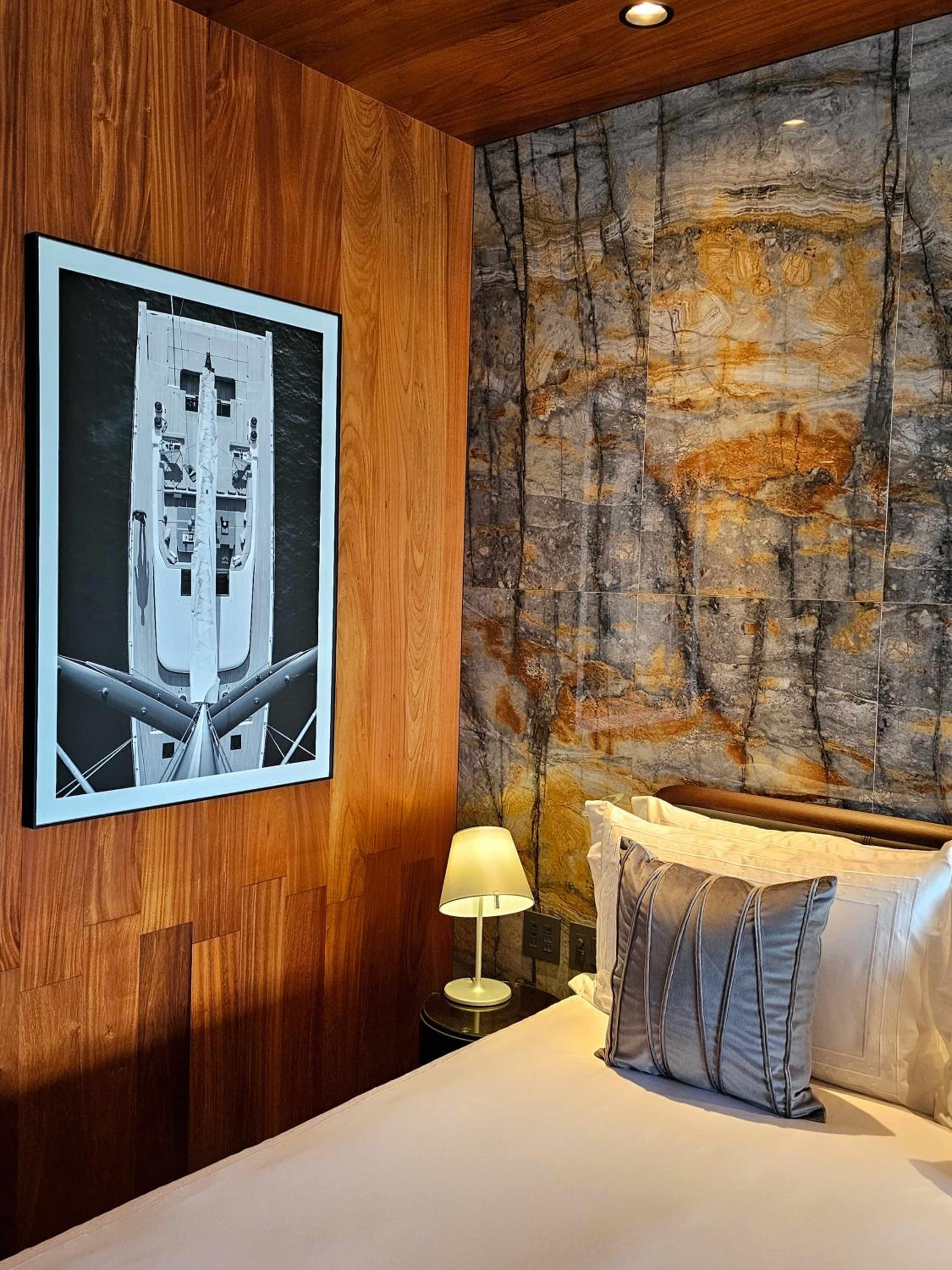 Suite with Mountain View - Photo 4