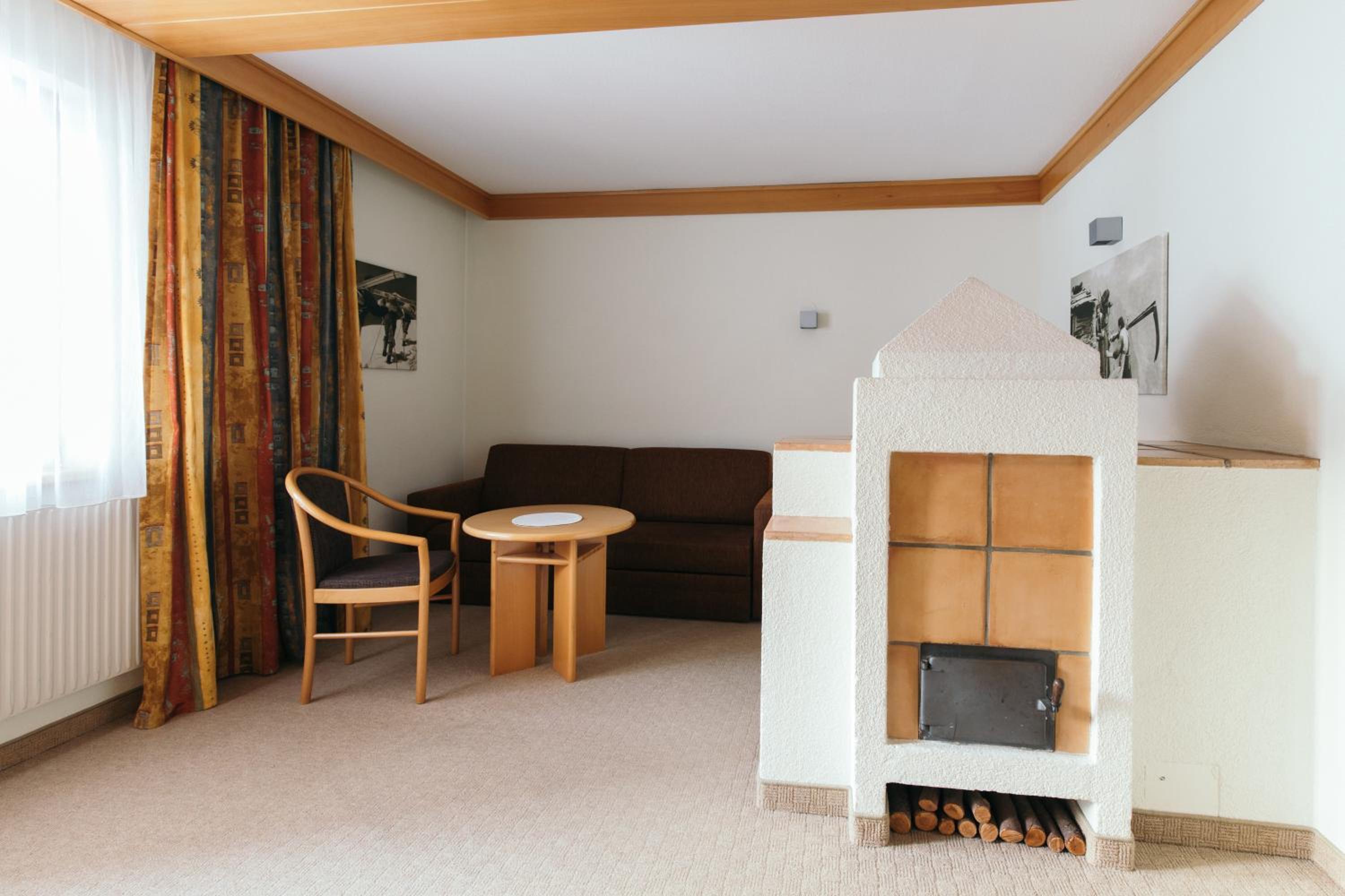 Family Room photo 2