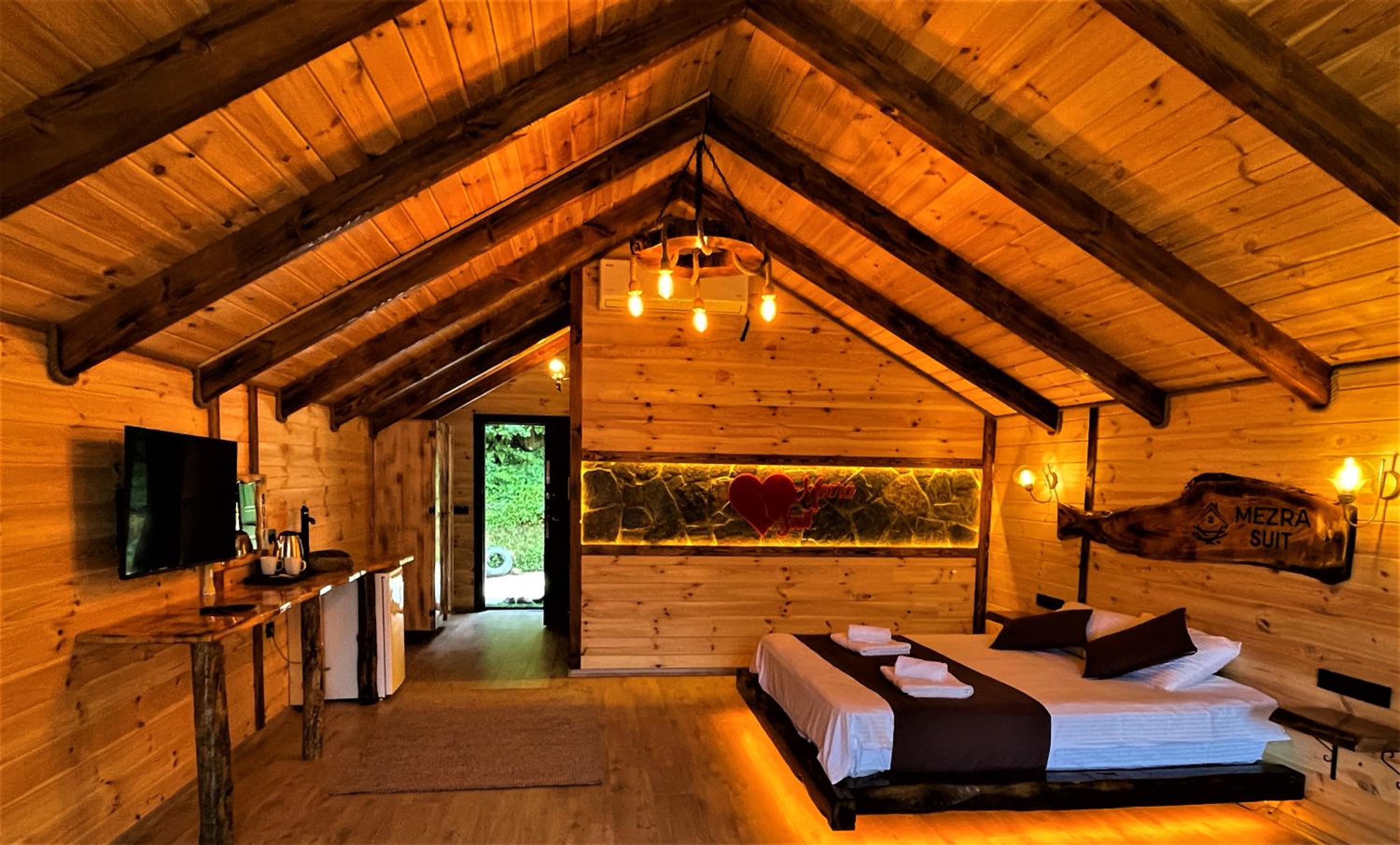 Suite with Mountain View