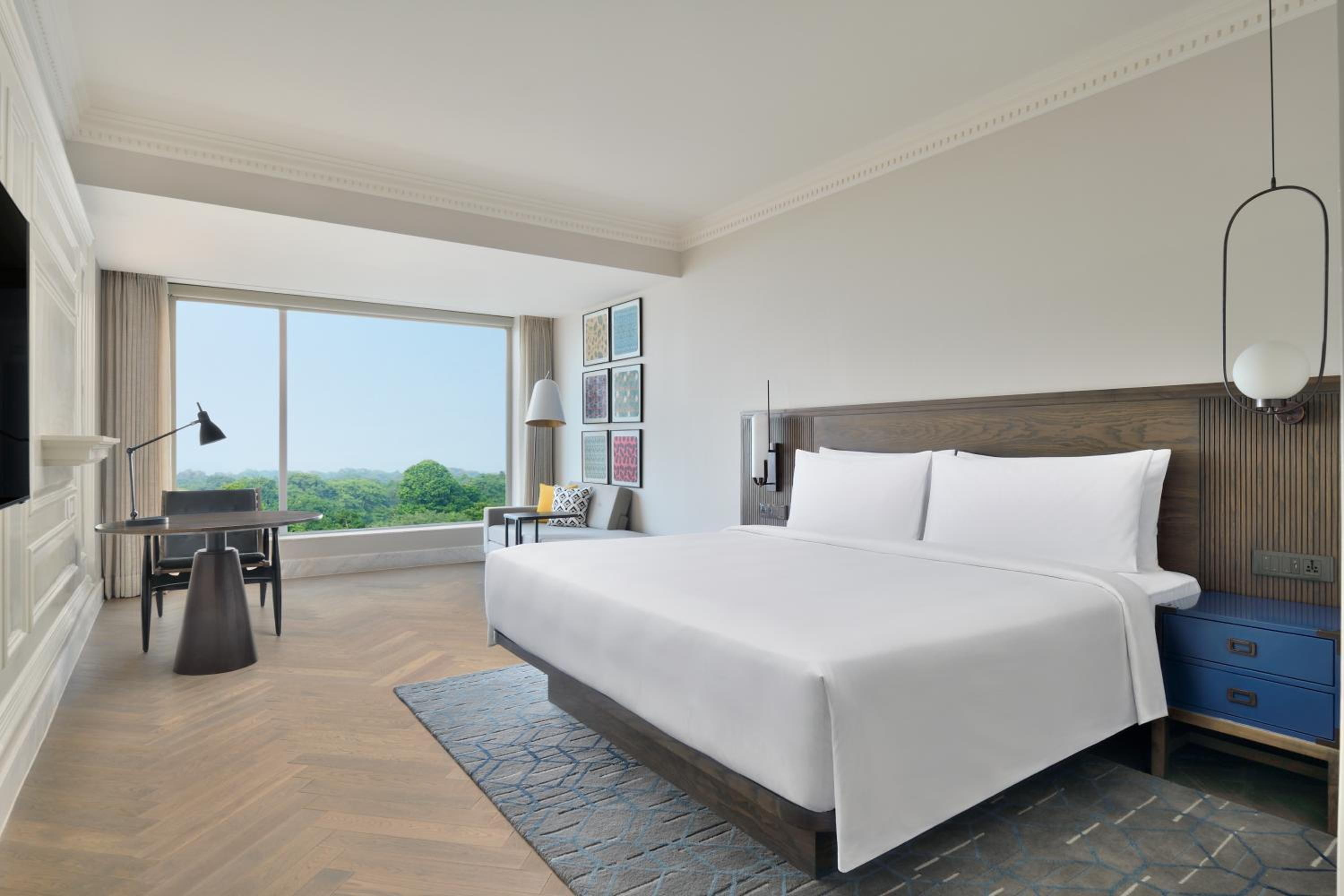 Deluxe Guest room, 1 King X Complimentary Golden Temple transfers