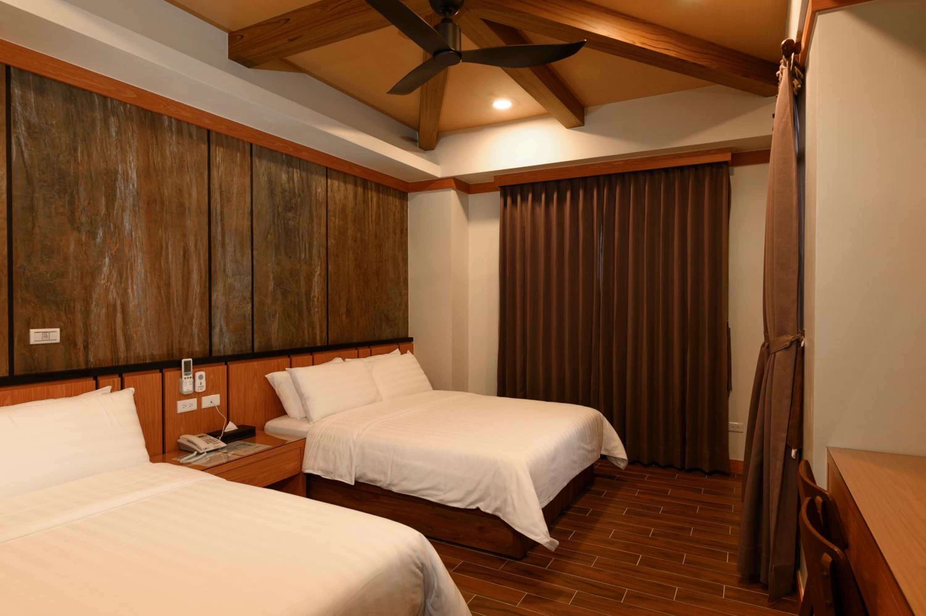 Quadruple Room photo 2