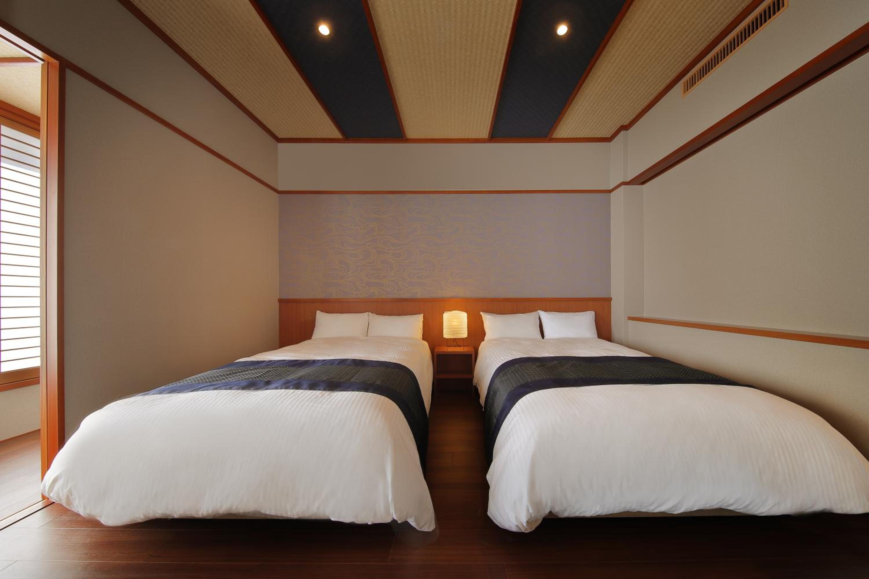 Suite with Mountain View photo 3