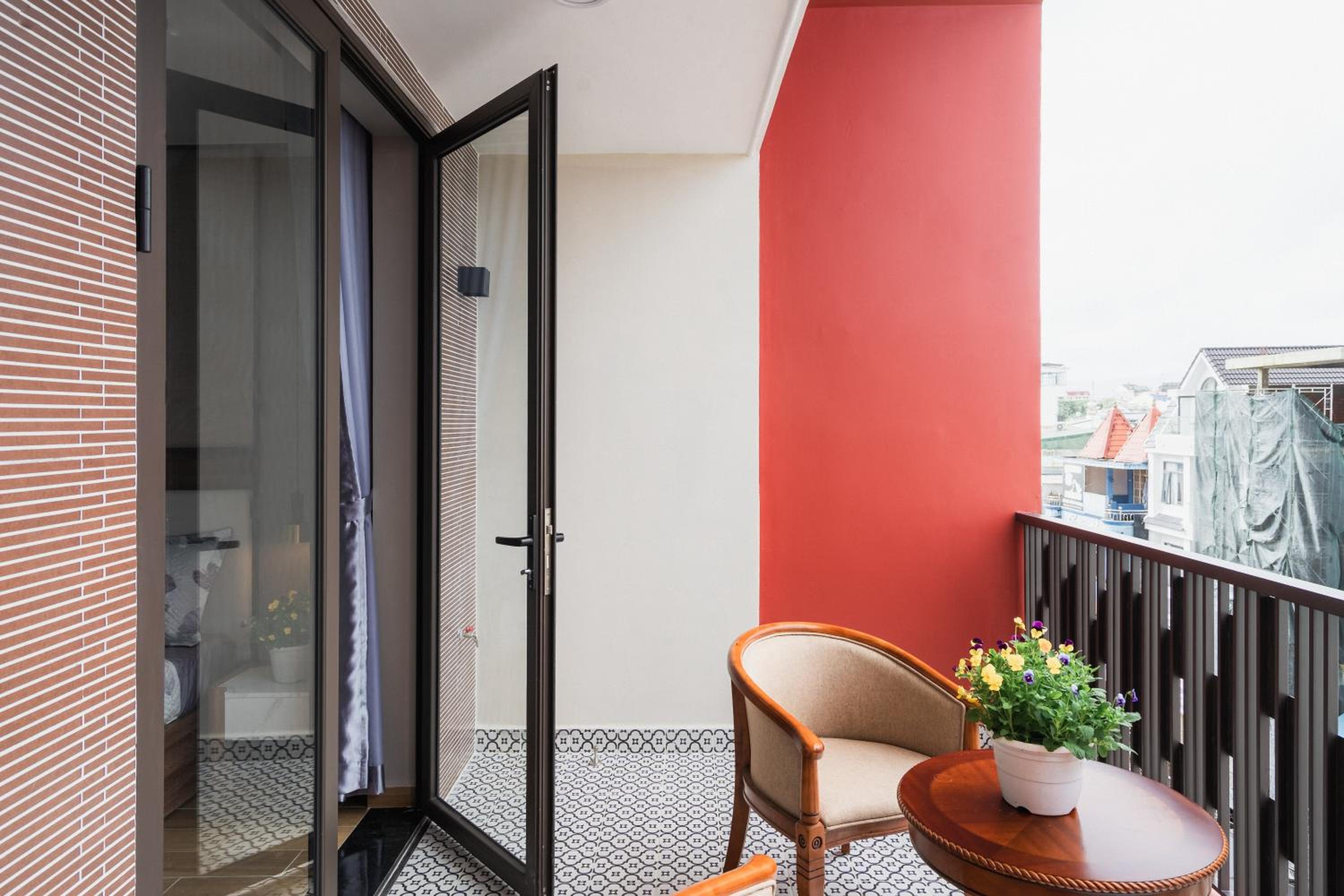 King Room with Balcony photo 3