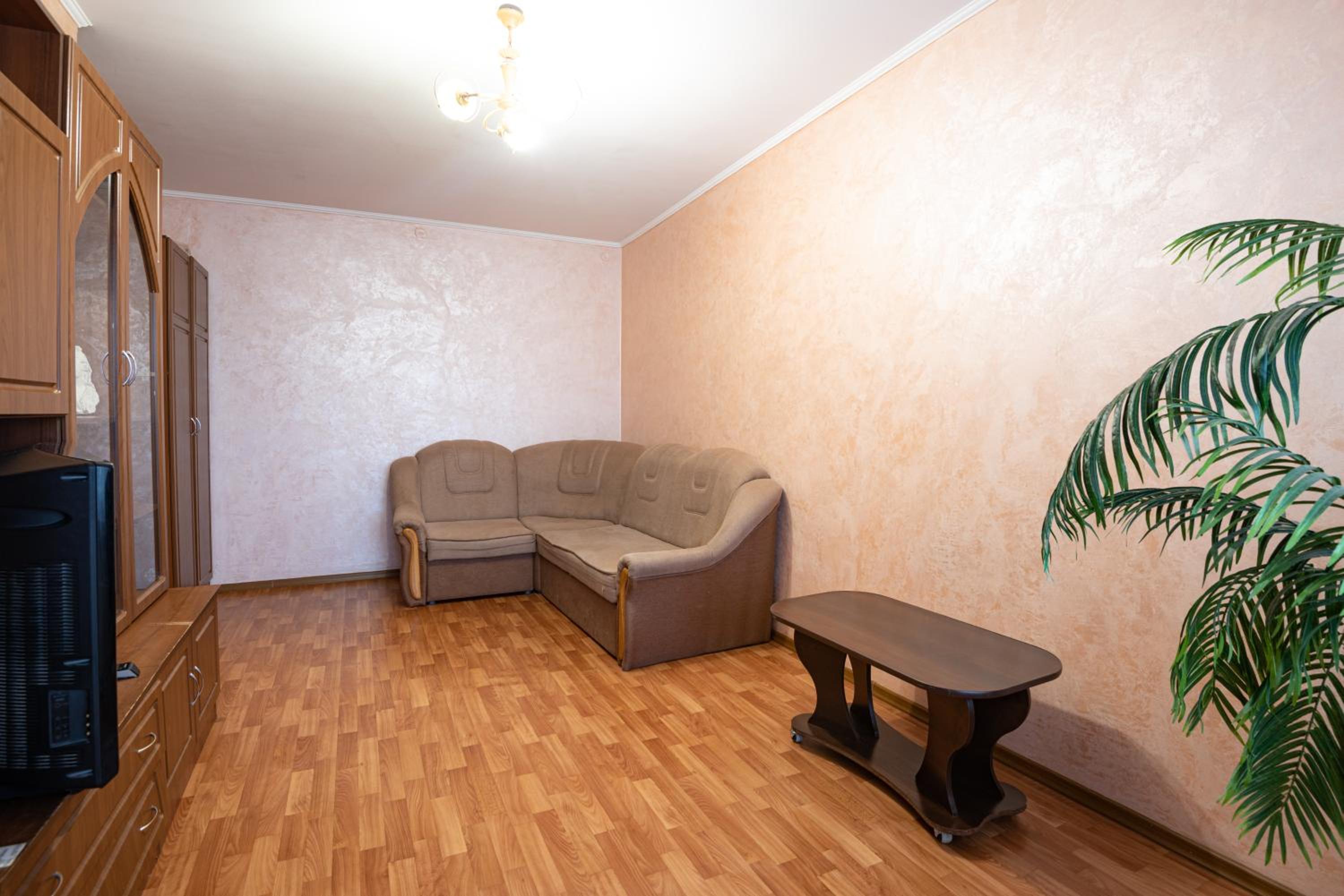 One-Bedroom Apartment photo 1