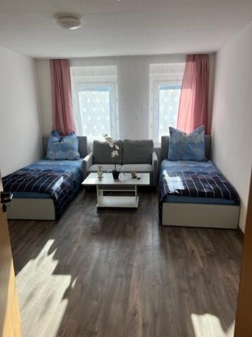 Three-Bedroom Apartment photo 1