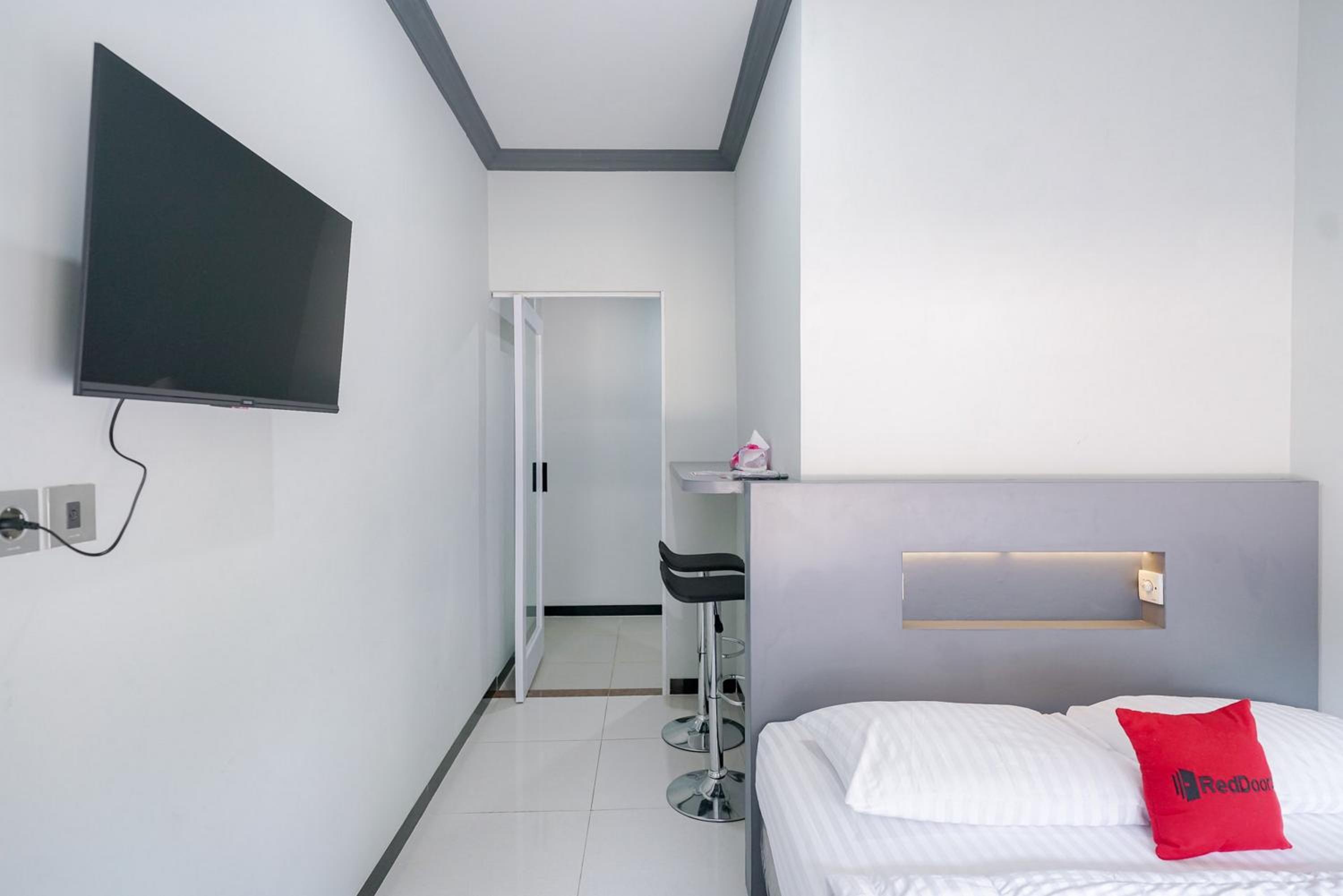 Standard Double Room - Photo 6