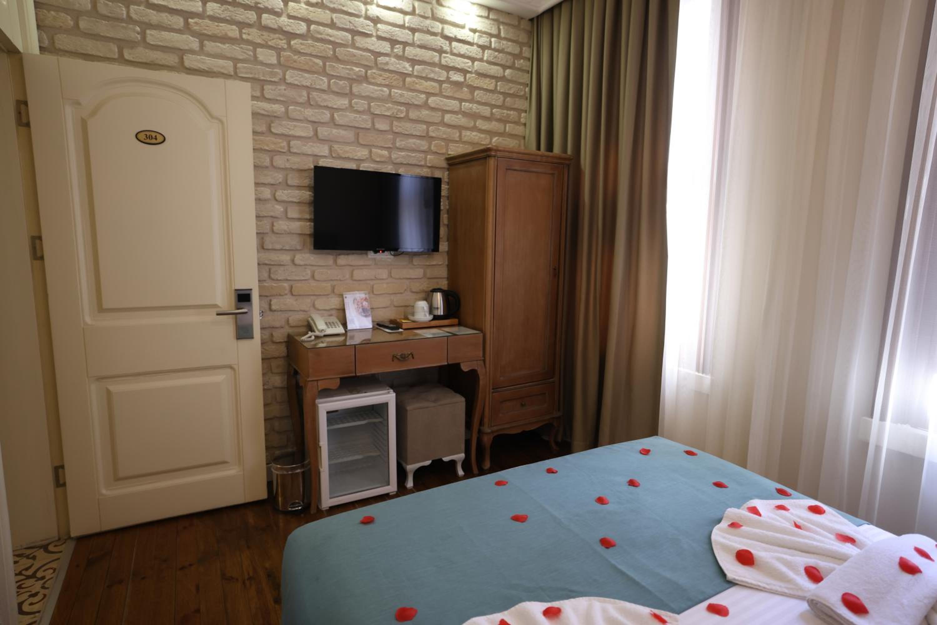 Economy Double Room photo 1