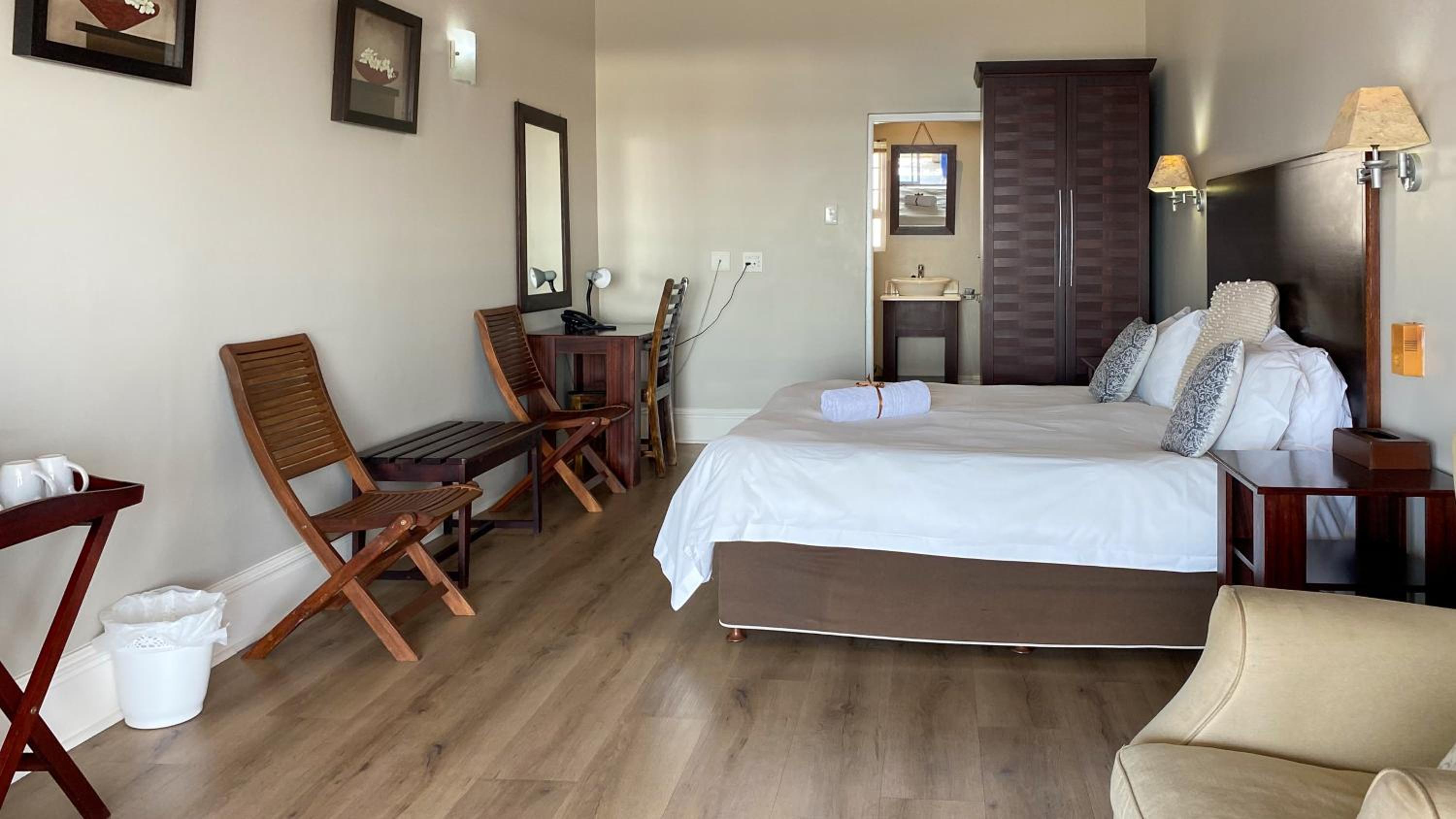 King Room with Sea View - Photo 6