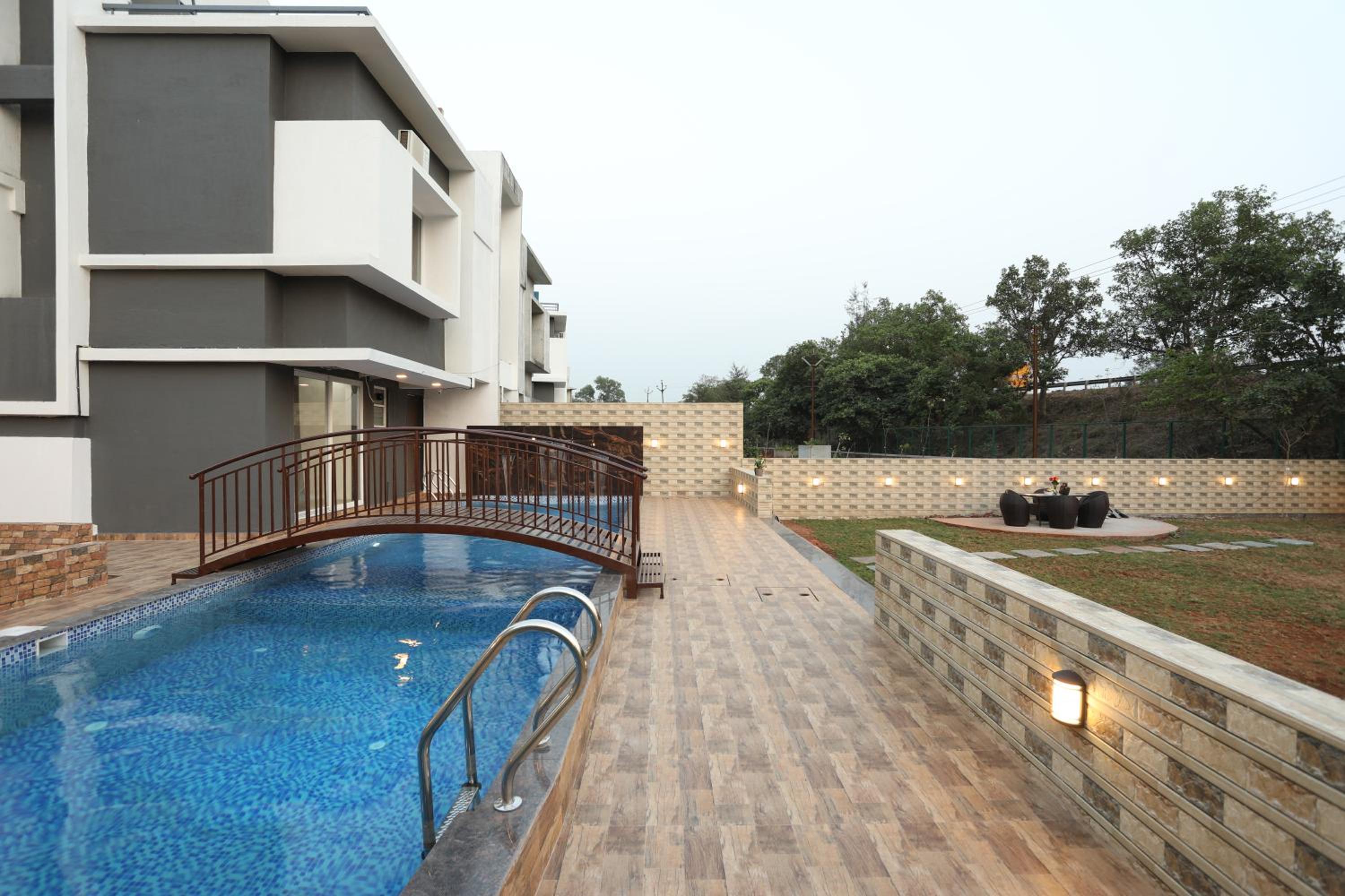 Villa with Private Pool photo 2