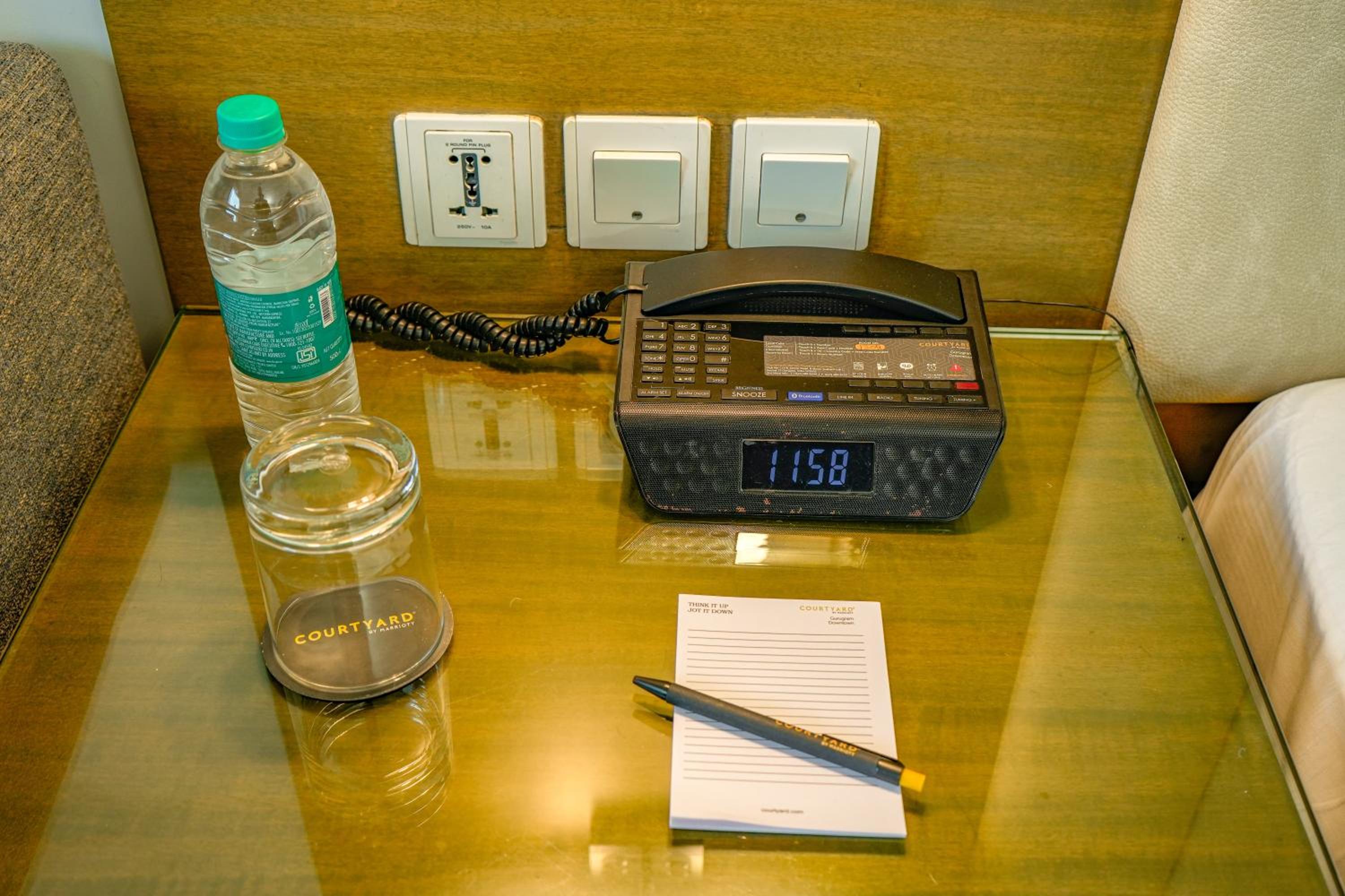 King Guest Room - Photo 12