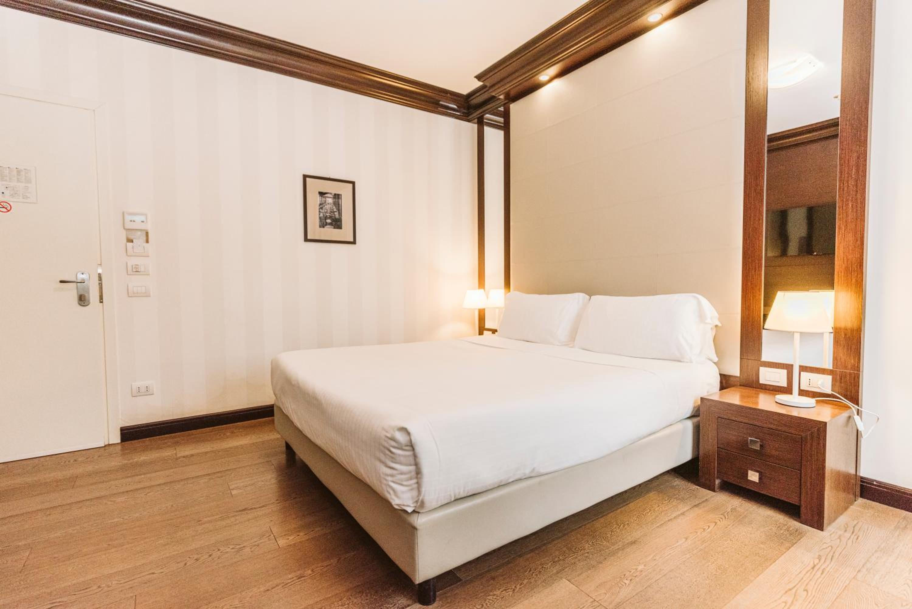 Double Room - Photo 1