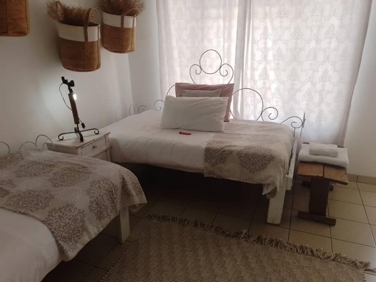 Large Twin Room photo 1