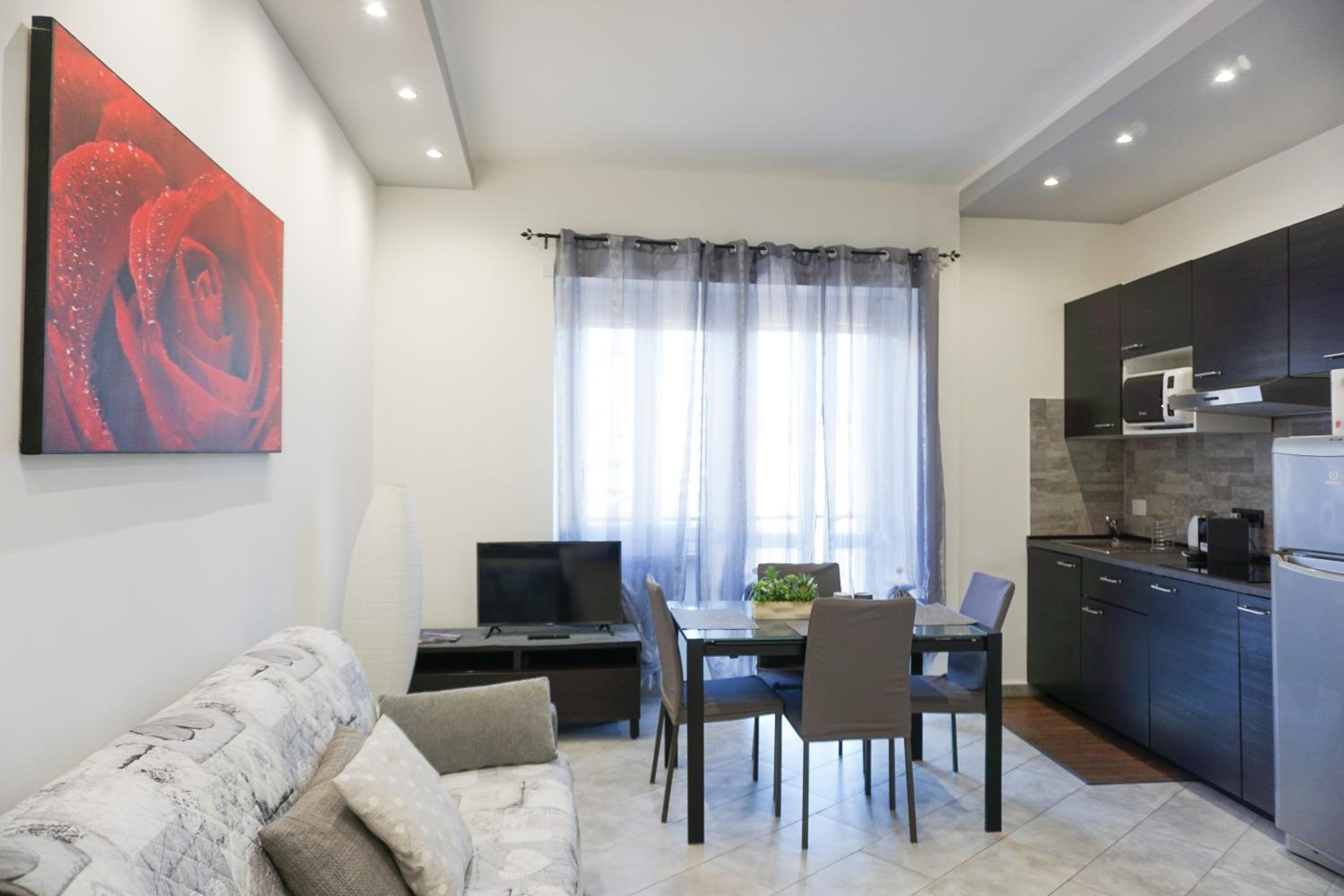 One-Bedroom Apartment
