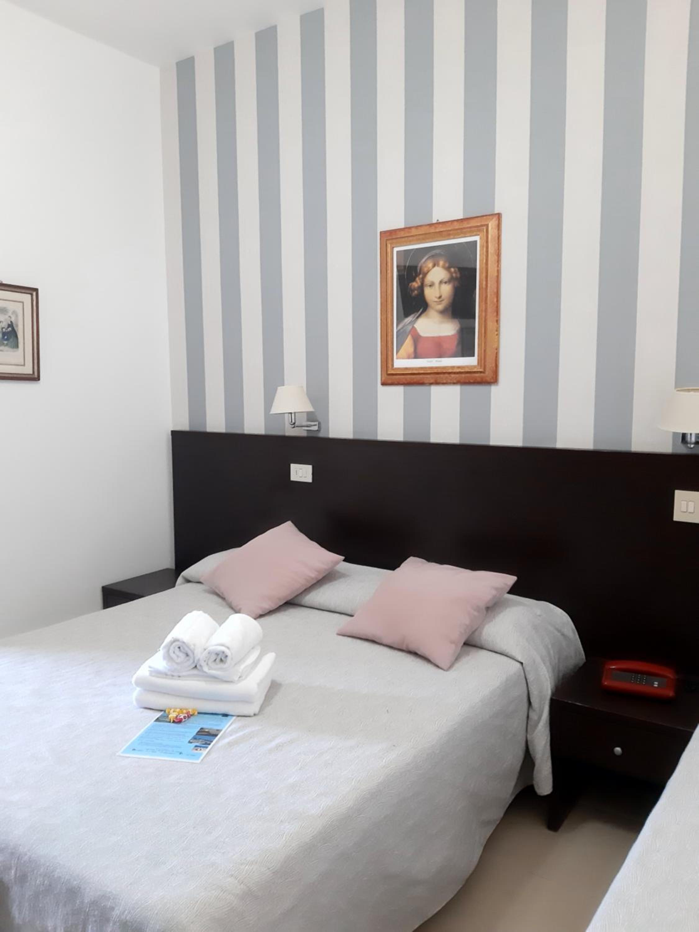 Triple Room - Photo 2