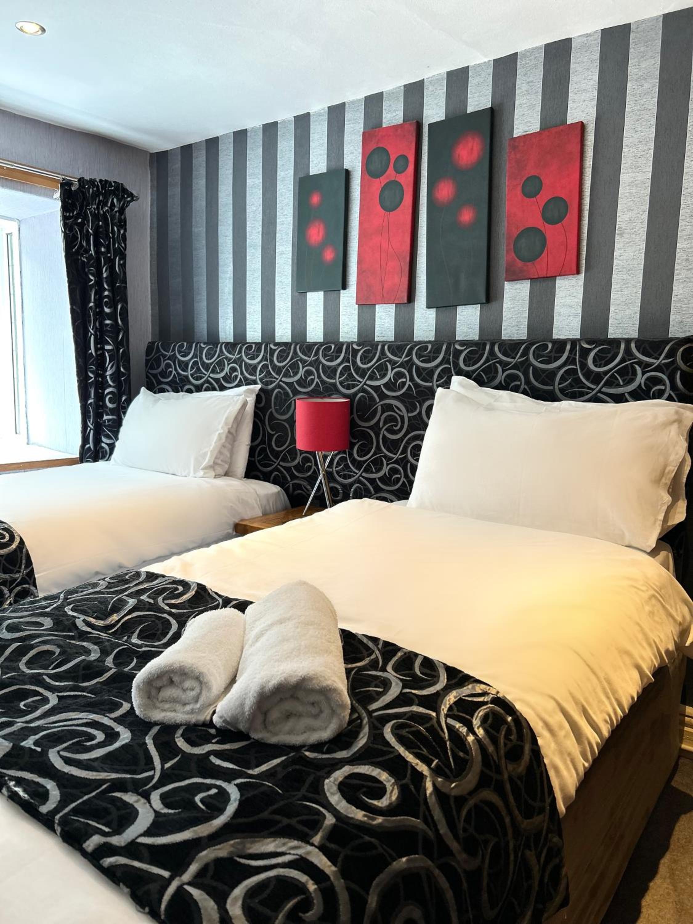 Deluxe Double or Twin Room