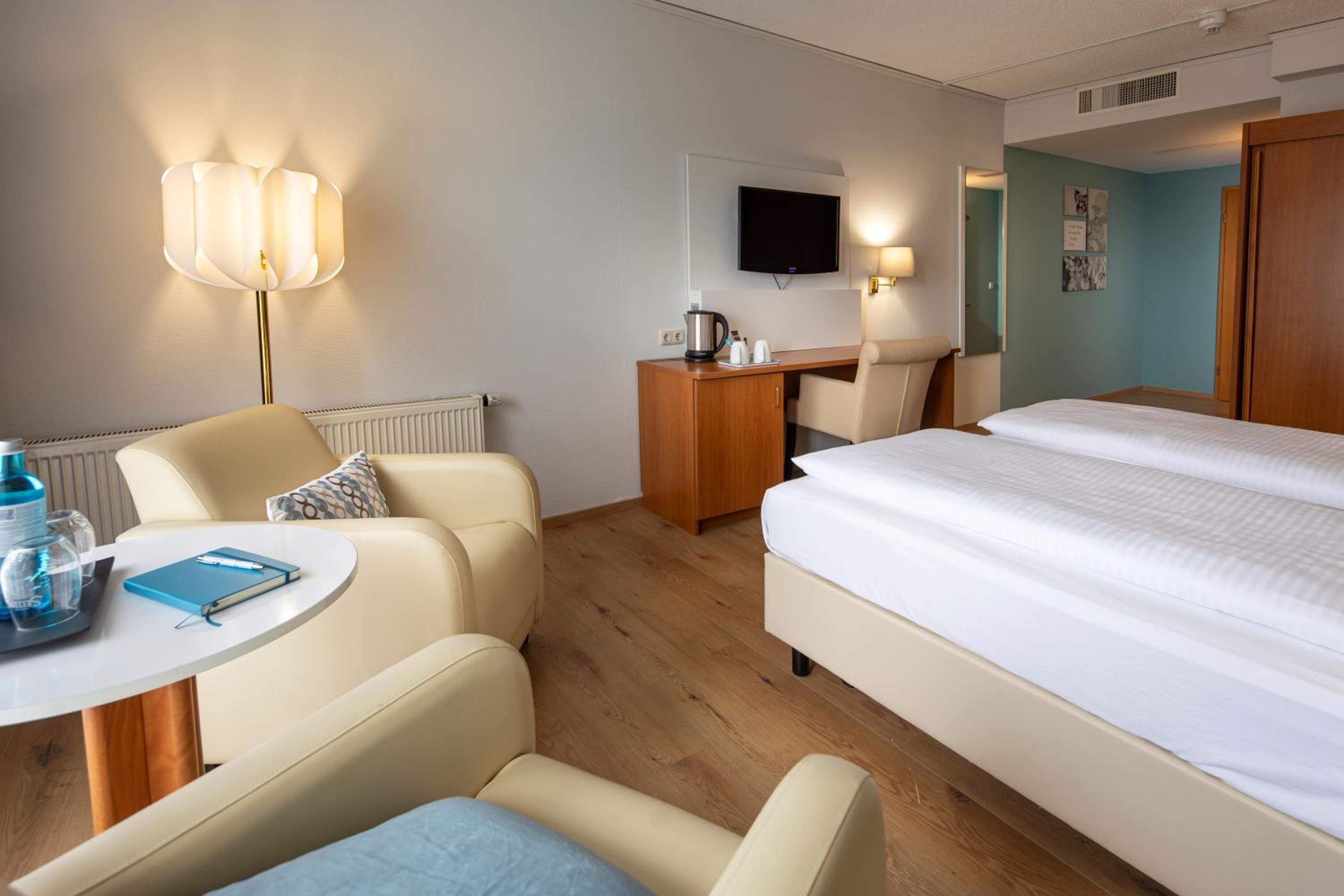 Superior Twin Room photo 3