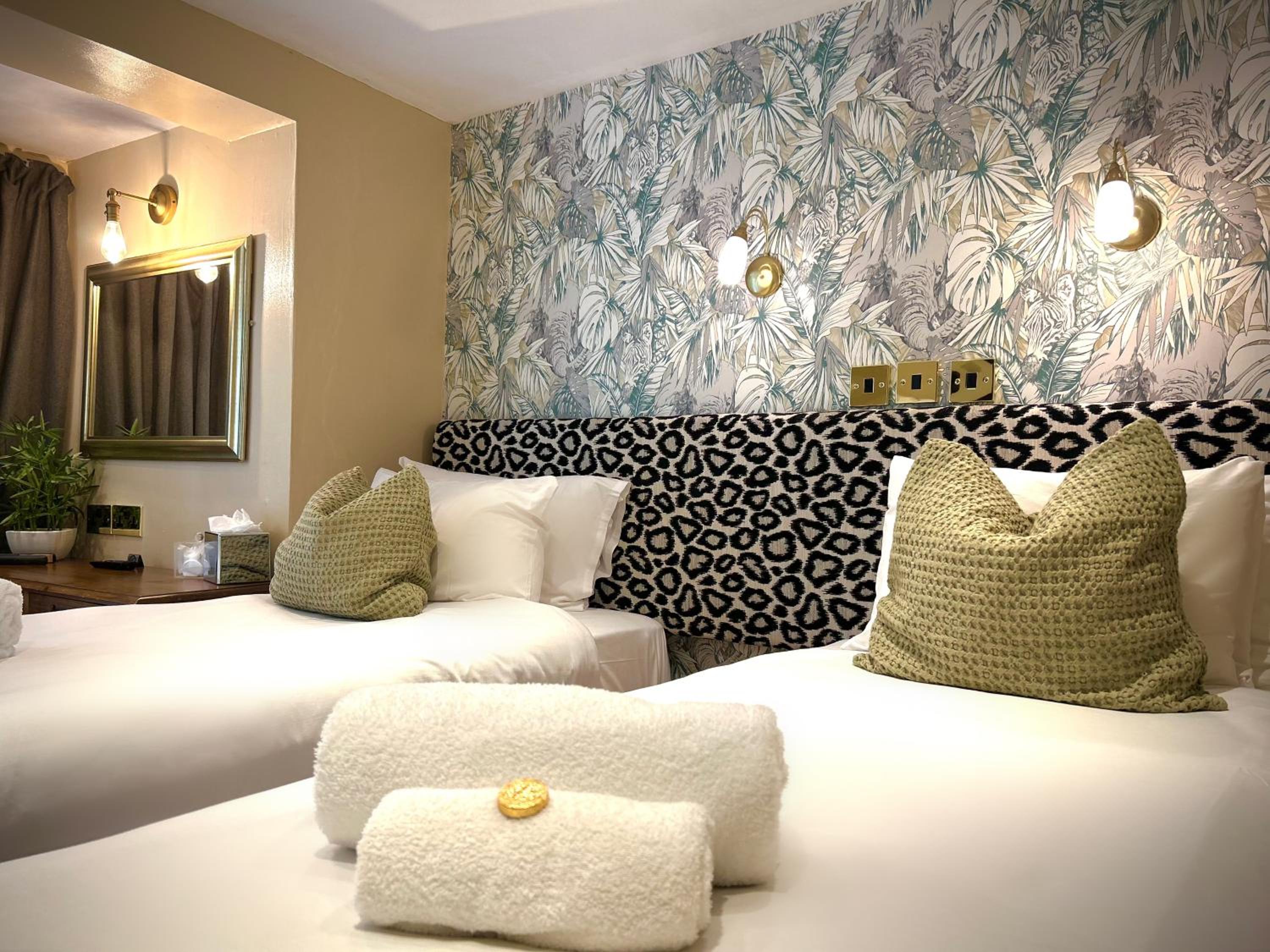 Superior Double or Twin Room with Garden View