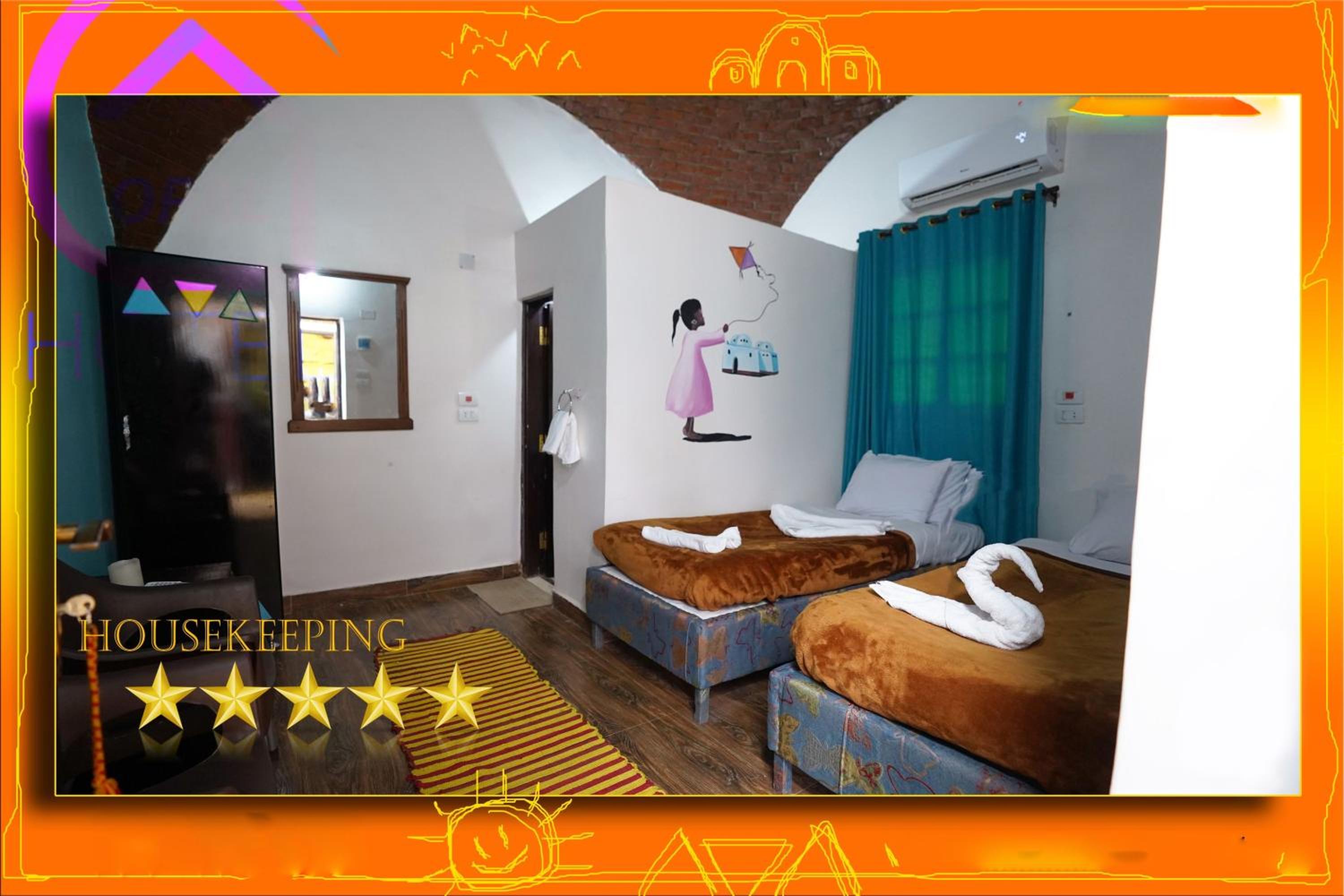 Deluxe Double Room with Side Sea View - Photo 11