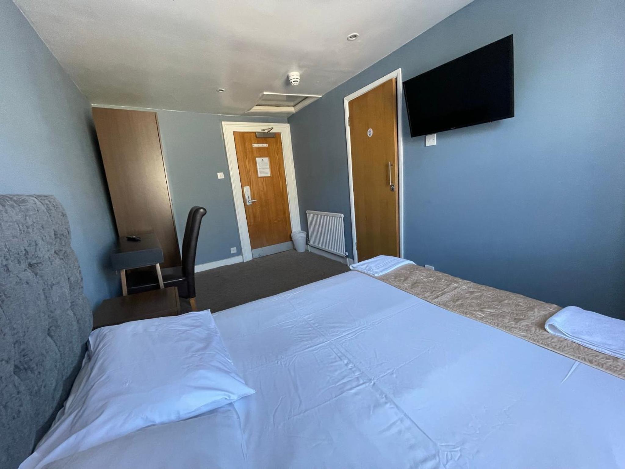 Standard Double Room photo 3