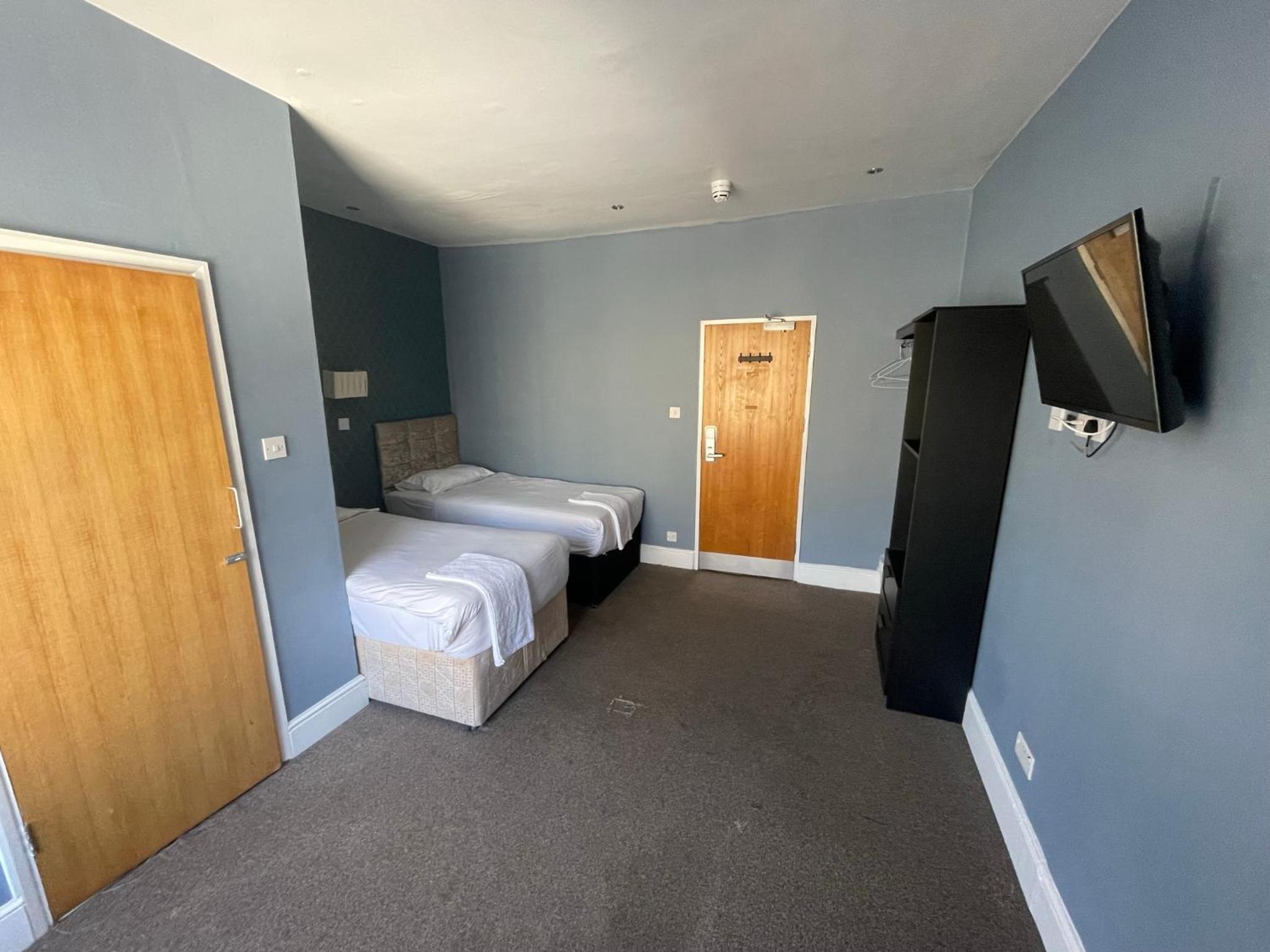 Standard Twin Room photo 1