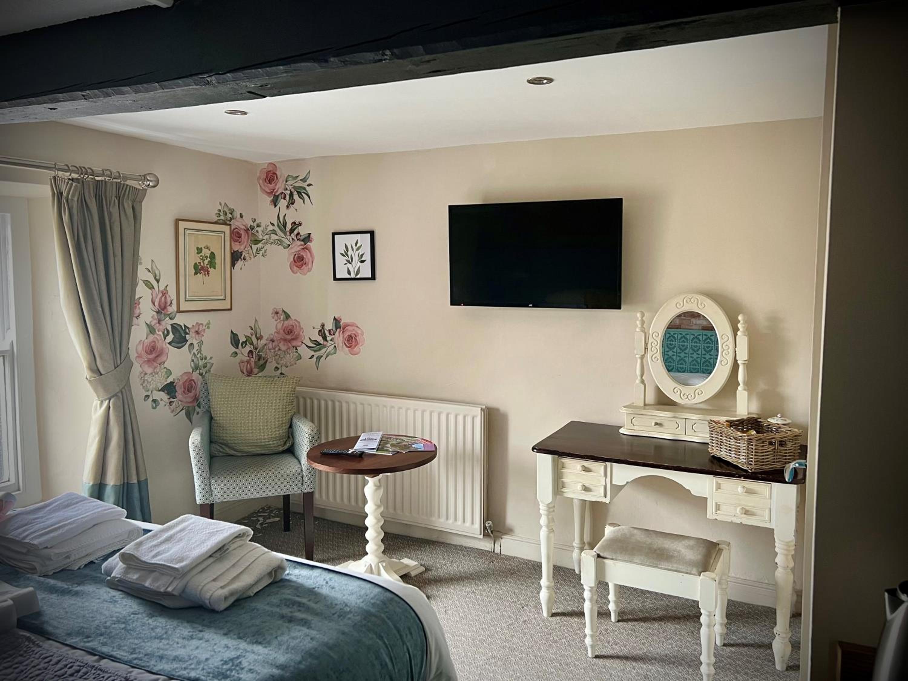 Standard Double Room photo 3