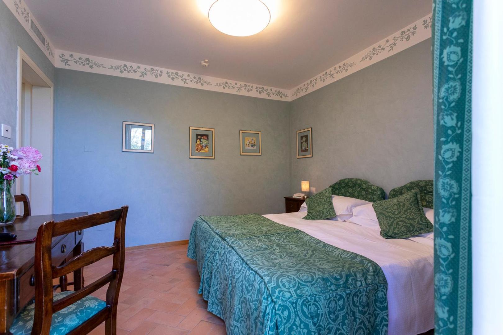 Classic Double Room - Photo 1