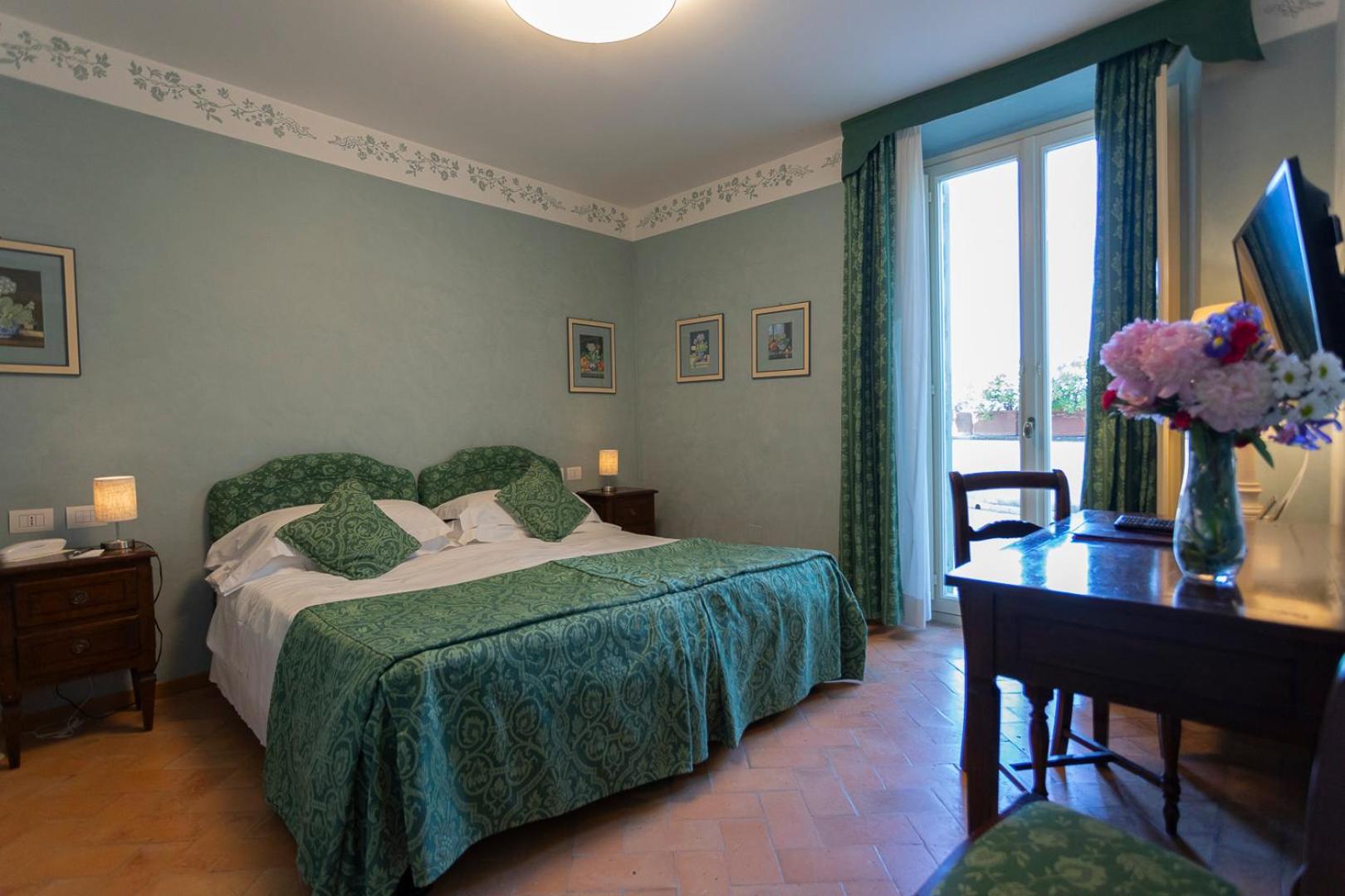 Classic Double Room - Photo 2