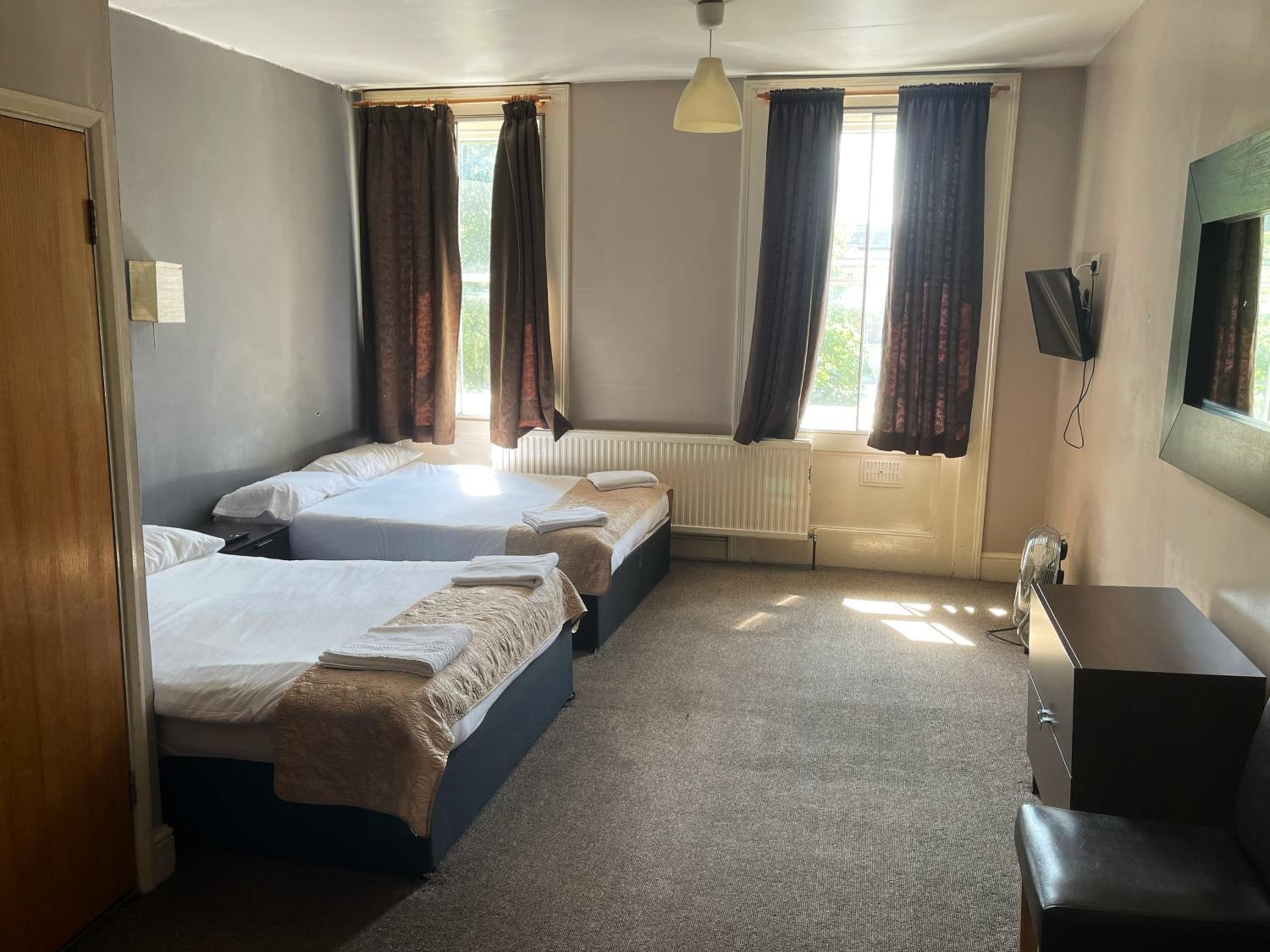 Standard Quadruple Room photo 1