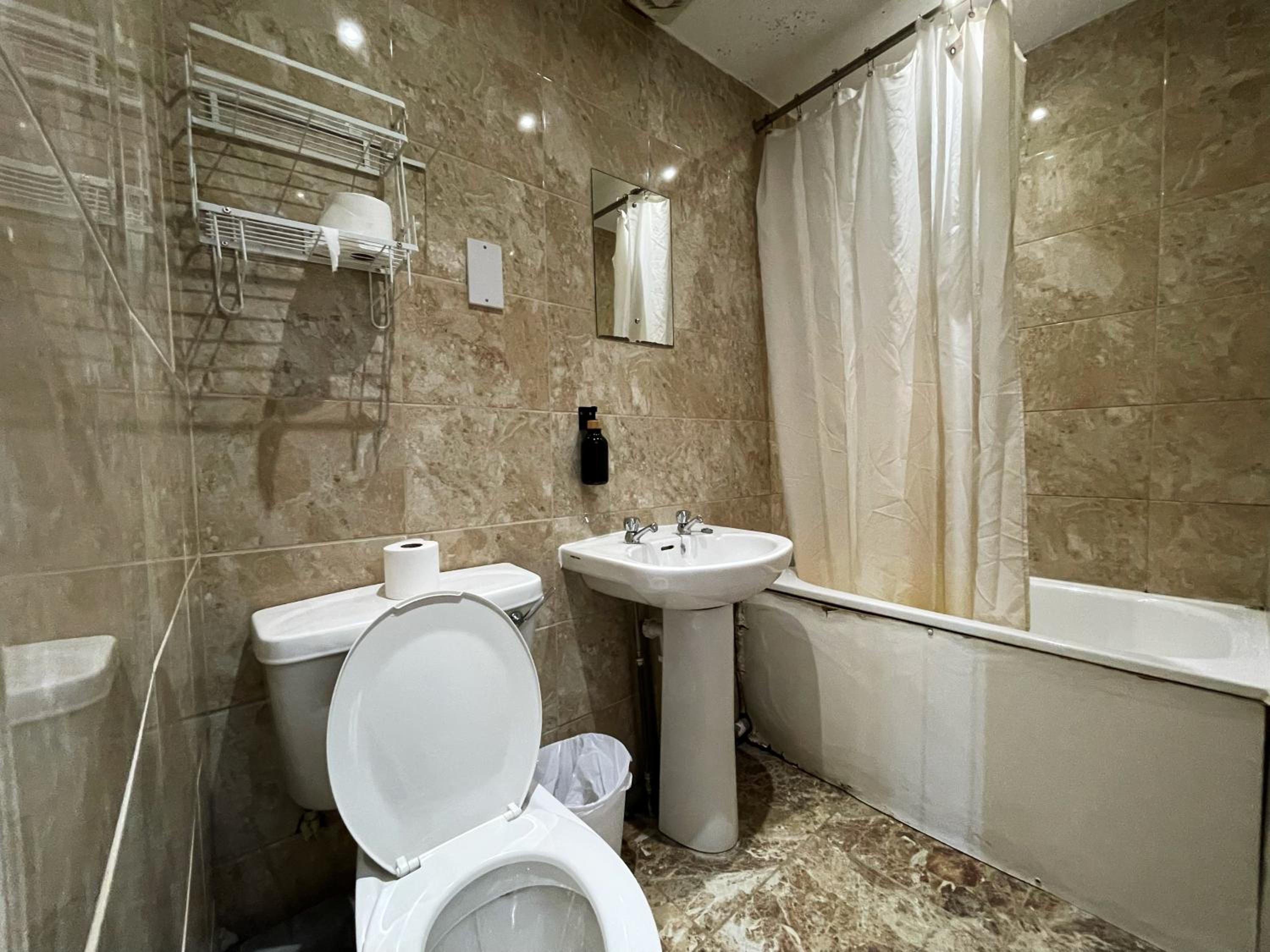 Standard Quadruple Room photo 2