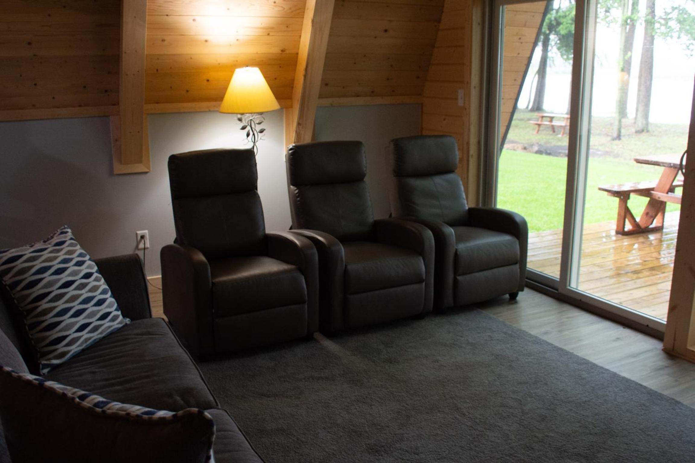 Apartment with Lake View photo 1